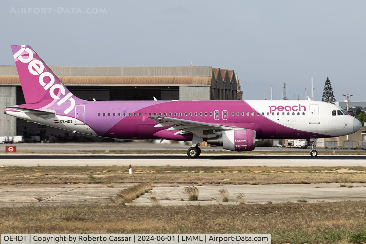 OE-IDT, 2013 Airbus A321-211 C/N 5872, Runway 13