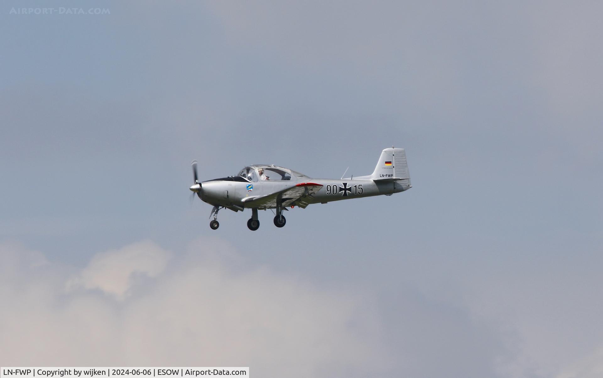 LN-FWP, Piaggio FWP-149D C/N 025, Rwy 19