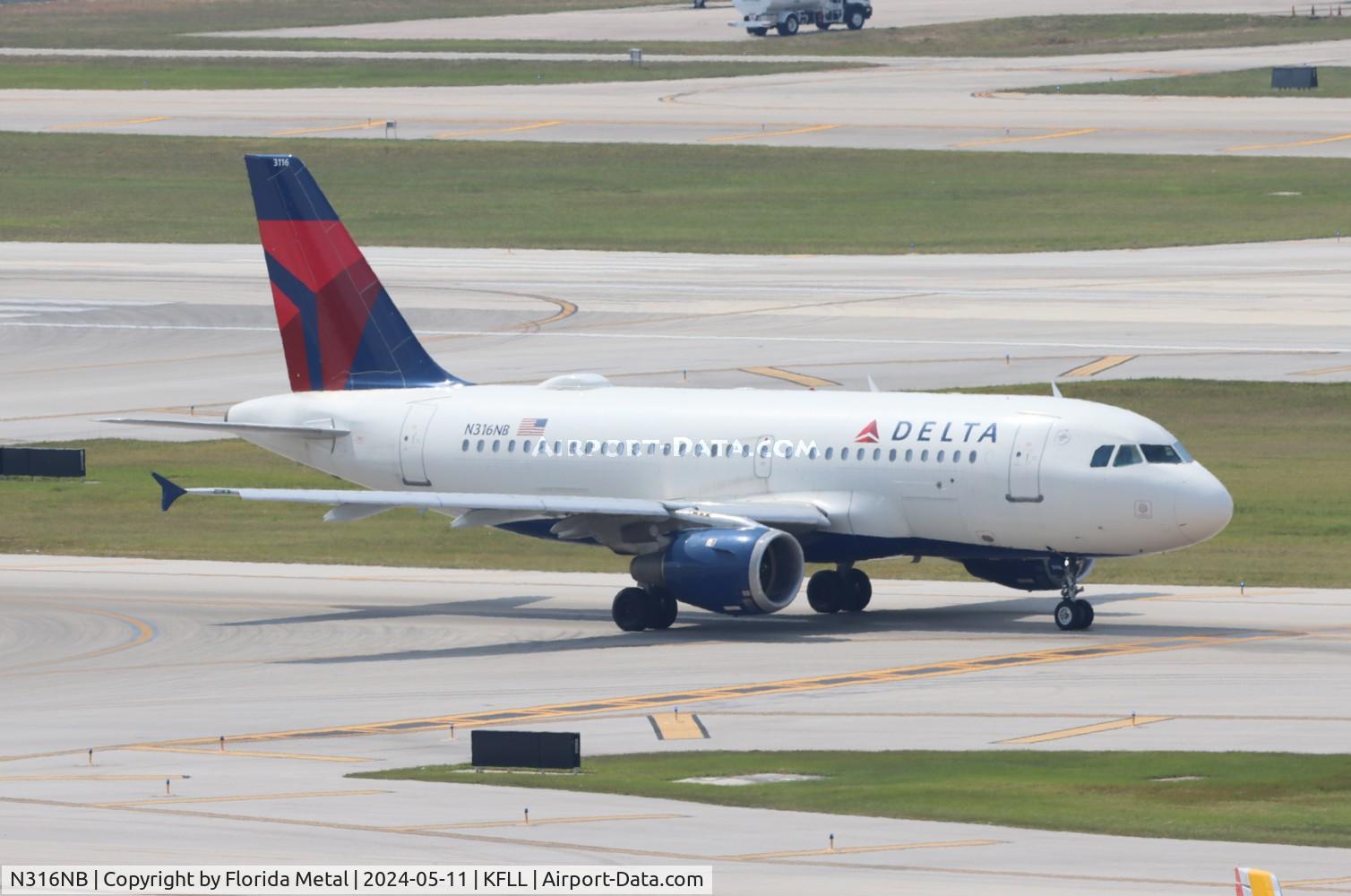 N316NB, 2000 Airbus A319-114 C/N 1249, DAL A319 zx FLL-RDU