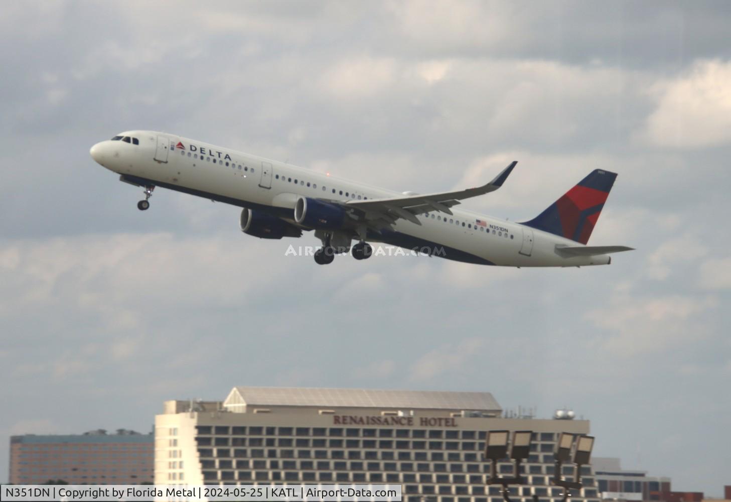 N351DN, 2018 Airbus A321-211 C/N 8251, DAL A321 zx ATL-MKE