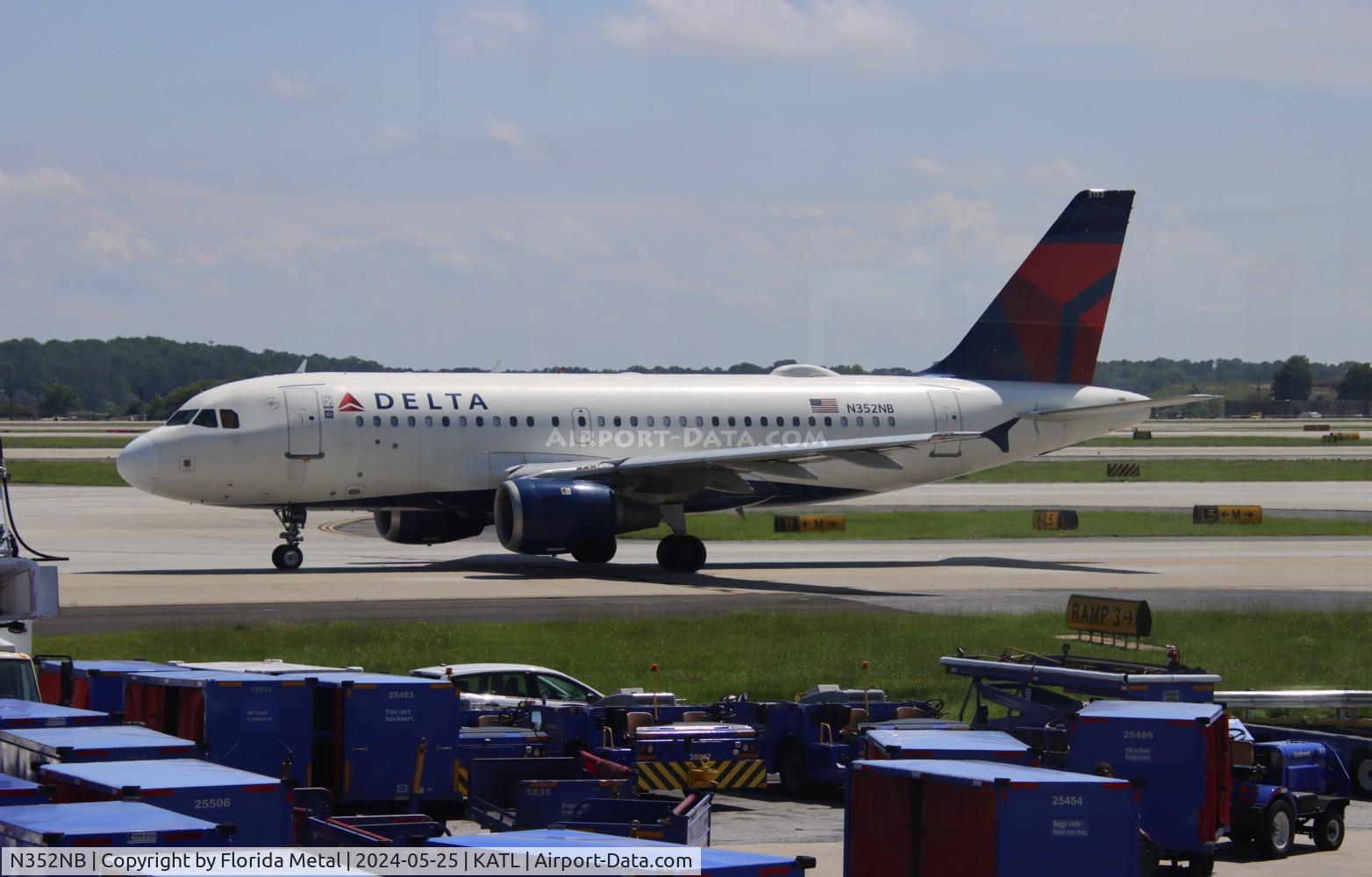 N352NB, 2002 Airbus A319-114 C/N 1824, DAL A319 zx ATL-EYW