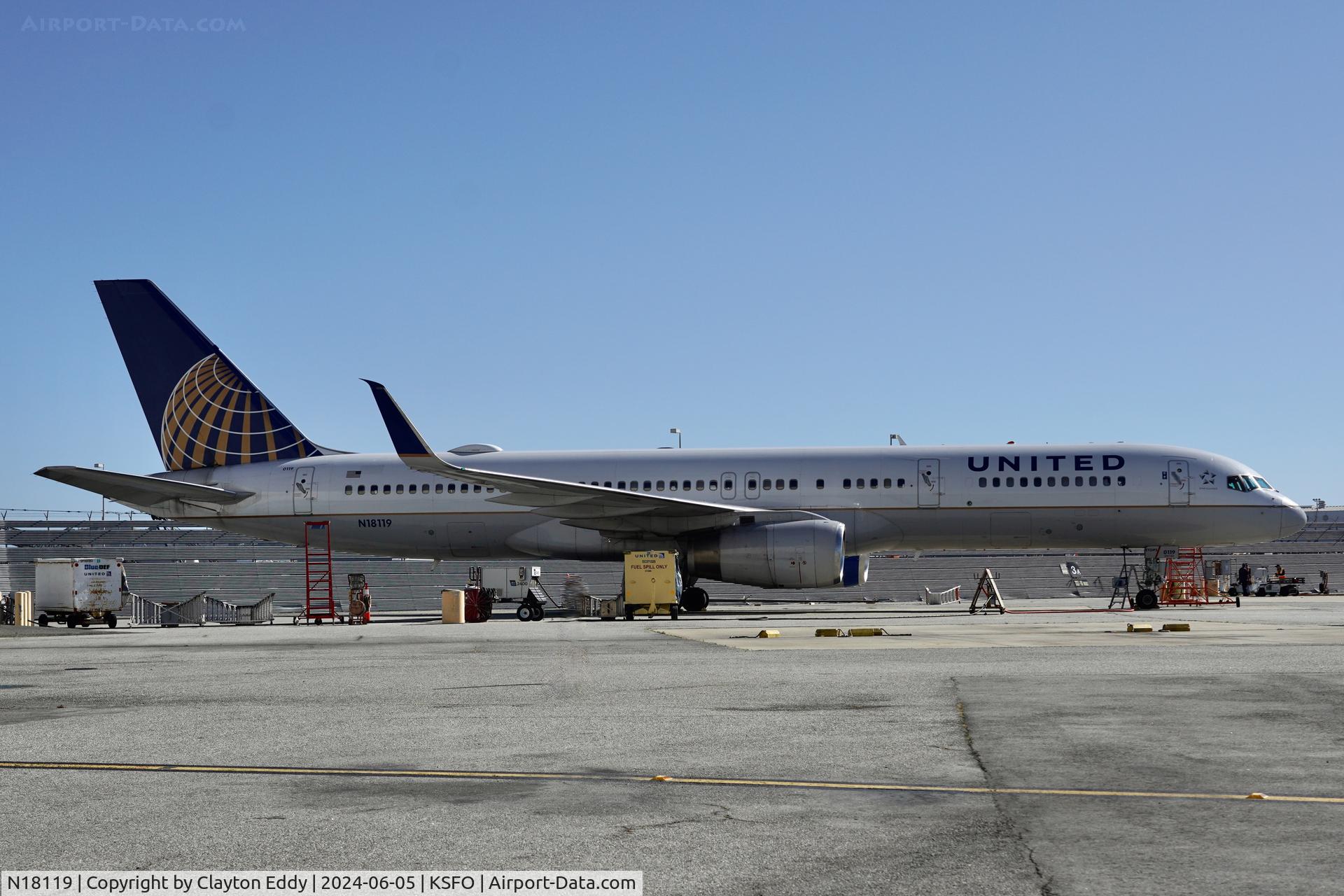 N18119, 1997 Boeing 757-224 C/N 27561, SFO 2024.