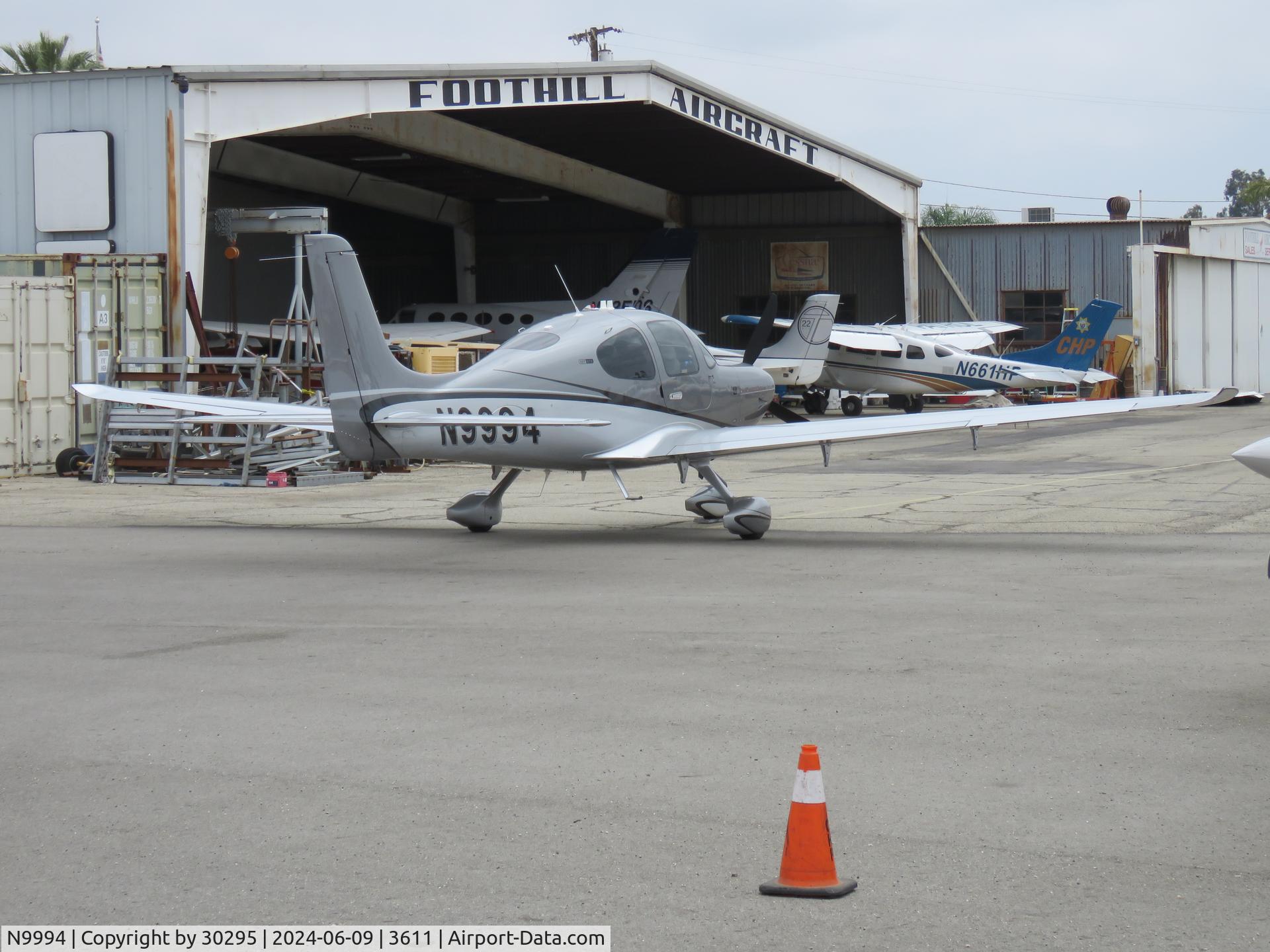 N9994, 2024 Cirrus SR22T GTS C/N 9809, Parked