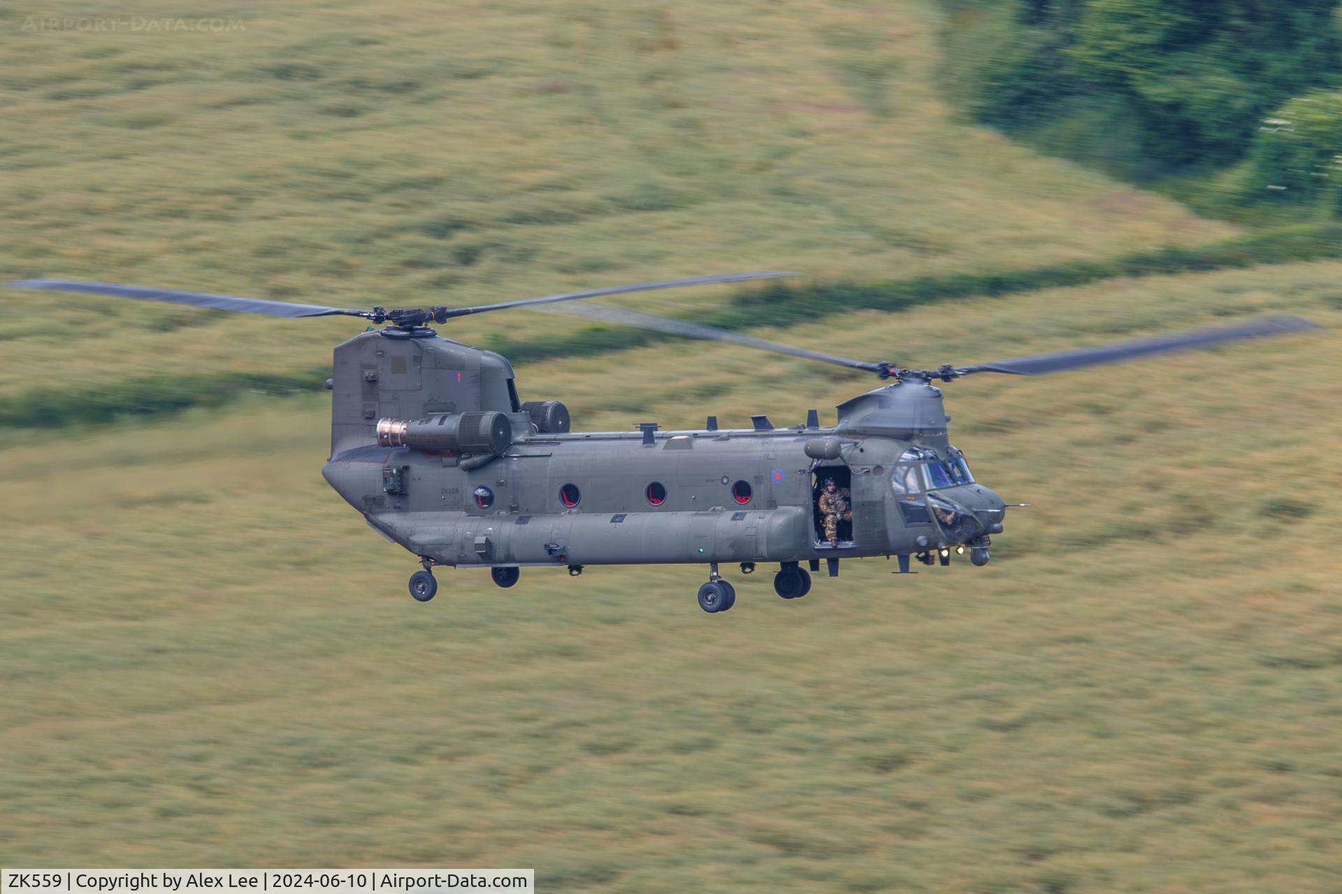 ZK559, Boeing Chinook HC.6 C/N M7710, Wye Valley