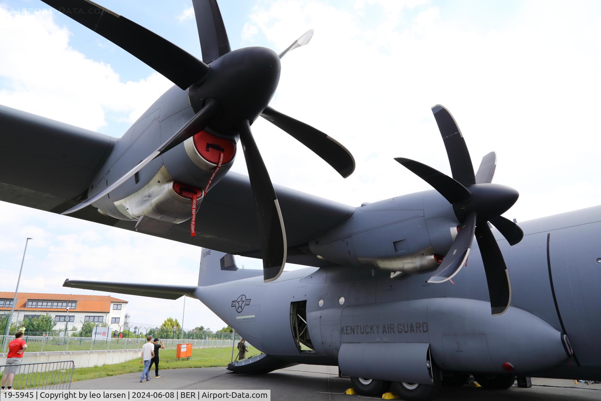 19-5945, 2022 Lockheed Martin C-130J-30 Super Hercules C/N 5945, Berlin ILA 8.6.2024