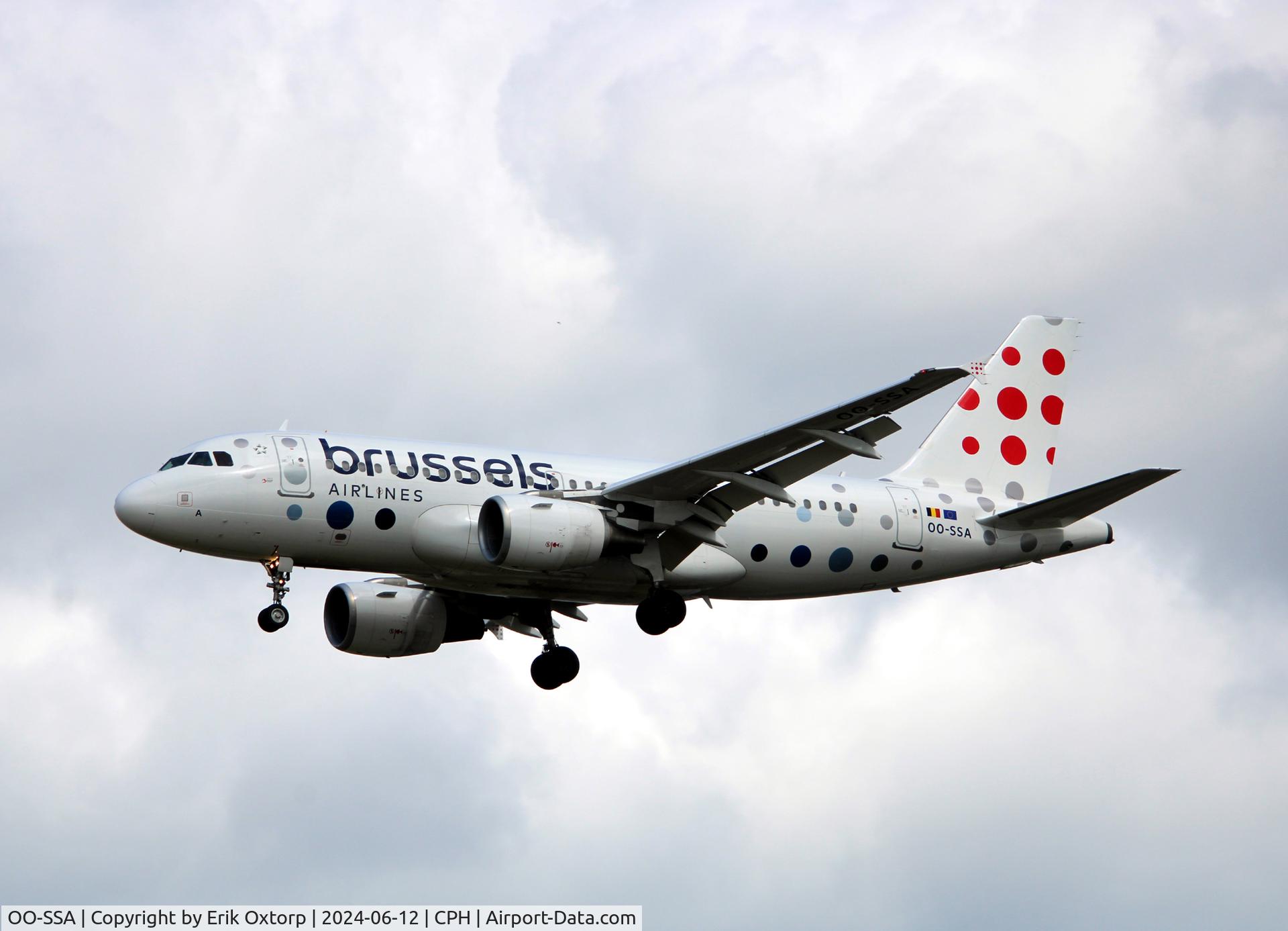OO-SSA, 2005 Airbus A319-111 C/N 2392, OO-SSA landing rw 22L