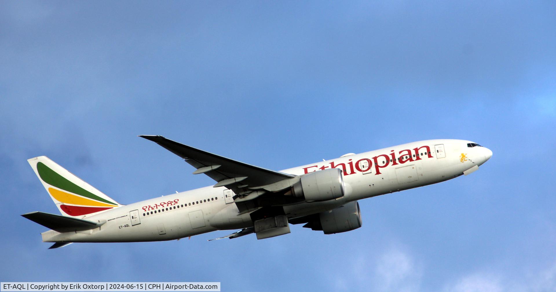 ET-AQL, 2013 Boeing 777-260/LR C/N 43814, ET-AQL taking off rw 22R
