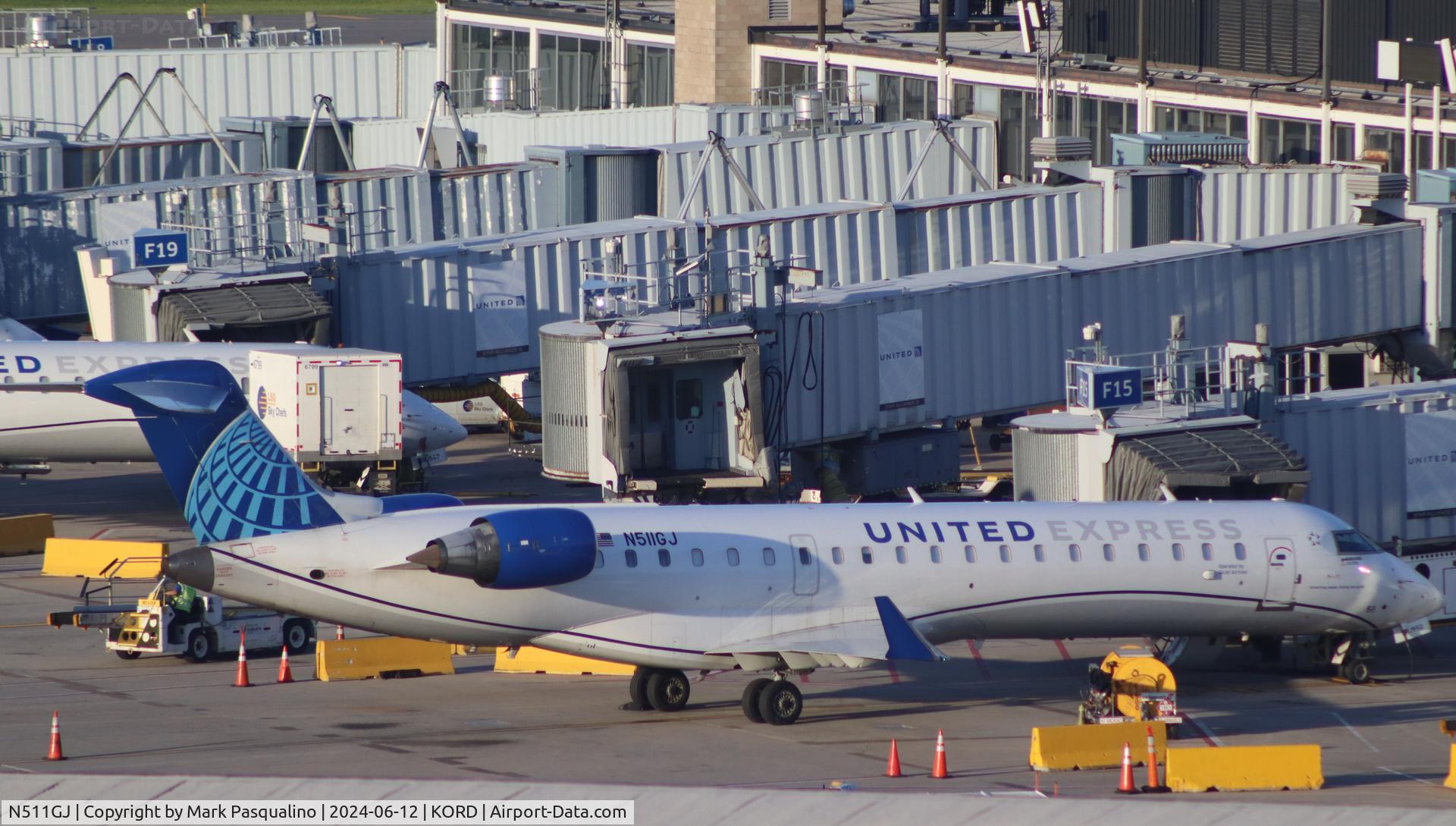 N511GJ, 2003 Bombardier CRJ-701 (CL-600-2C10) C/N 10128, CL-600-2C10