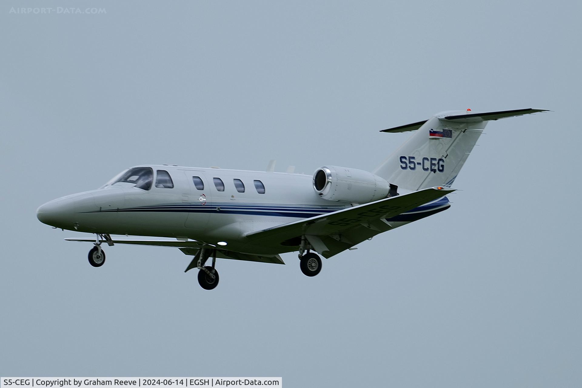 S5-CEG, 2004 Cessna 525 CitationJet CJ1 C/N 525-0533, Landing at Norwich.