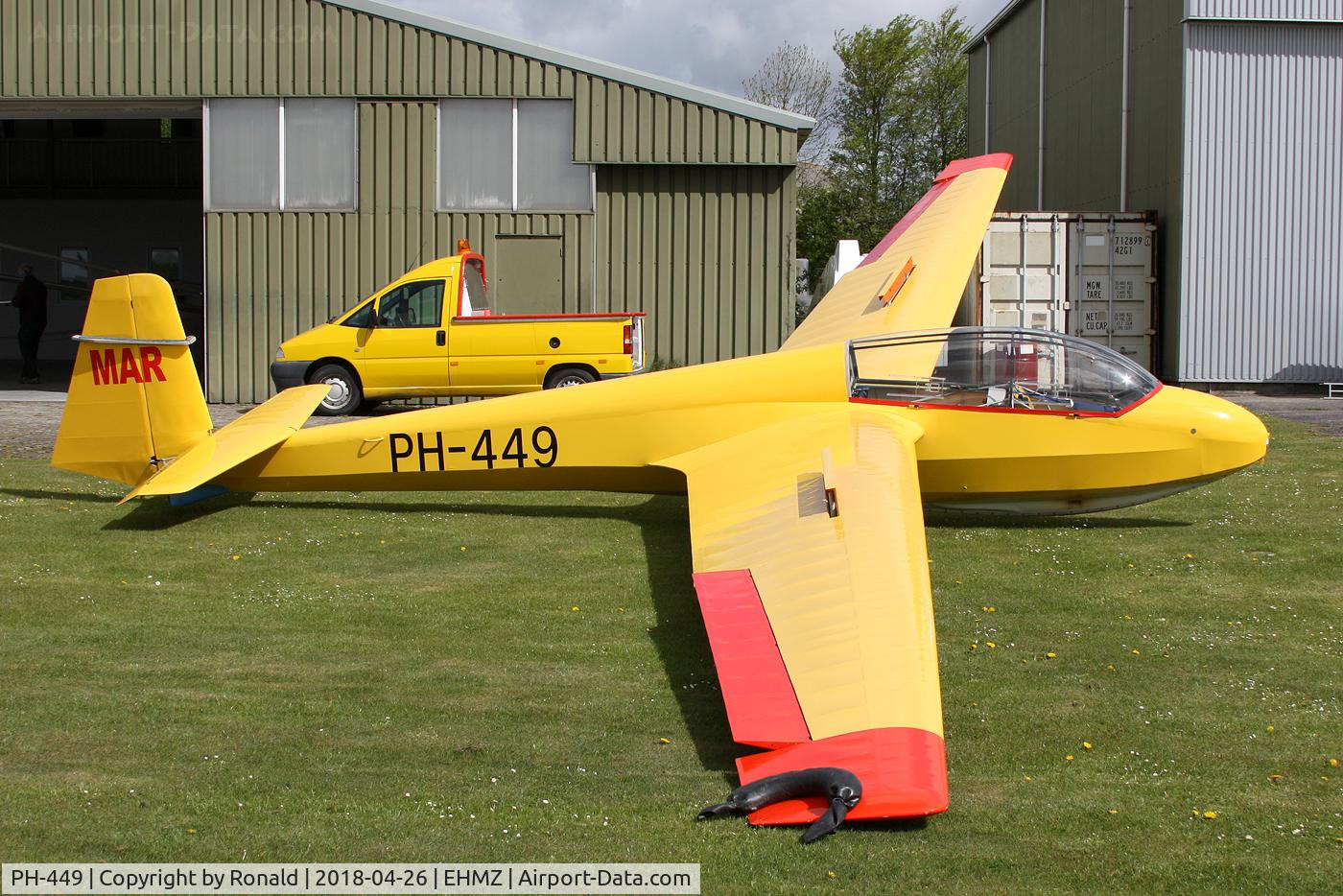 PH-449, Schleicher ASK-13 C/N 13413, at ehmz