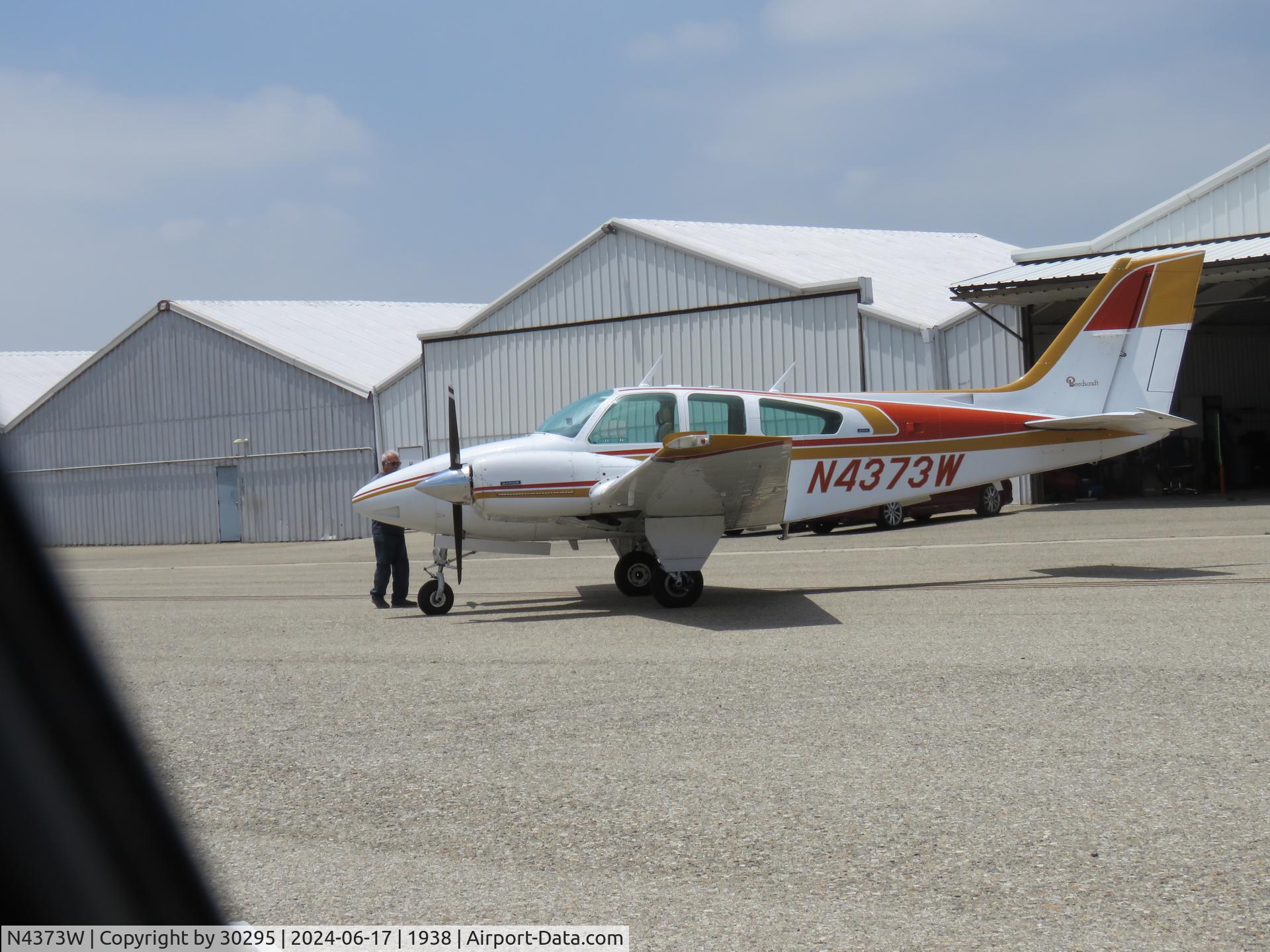 N4373W, 1974 Beech 95-B55 (T42A) Baron C/N TC-1696, Parked