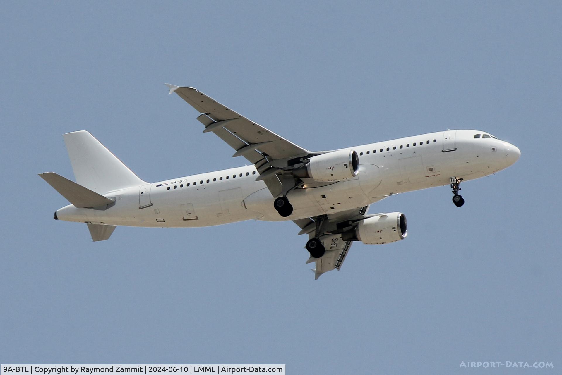 9A-BTL, Airbus 320-214 C/N 3337, A320 9A-BTL Trade Air