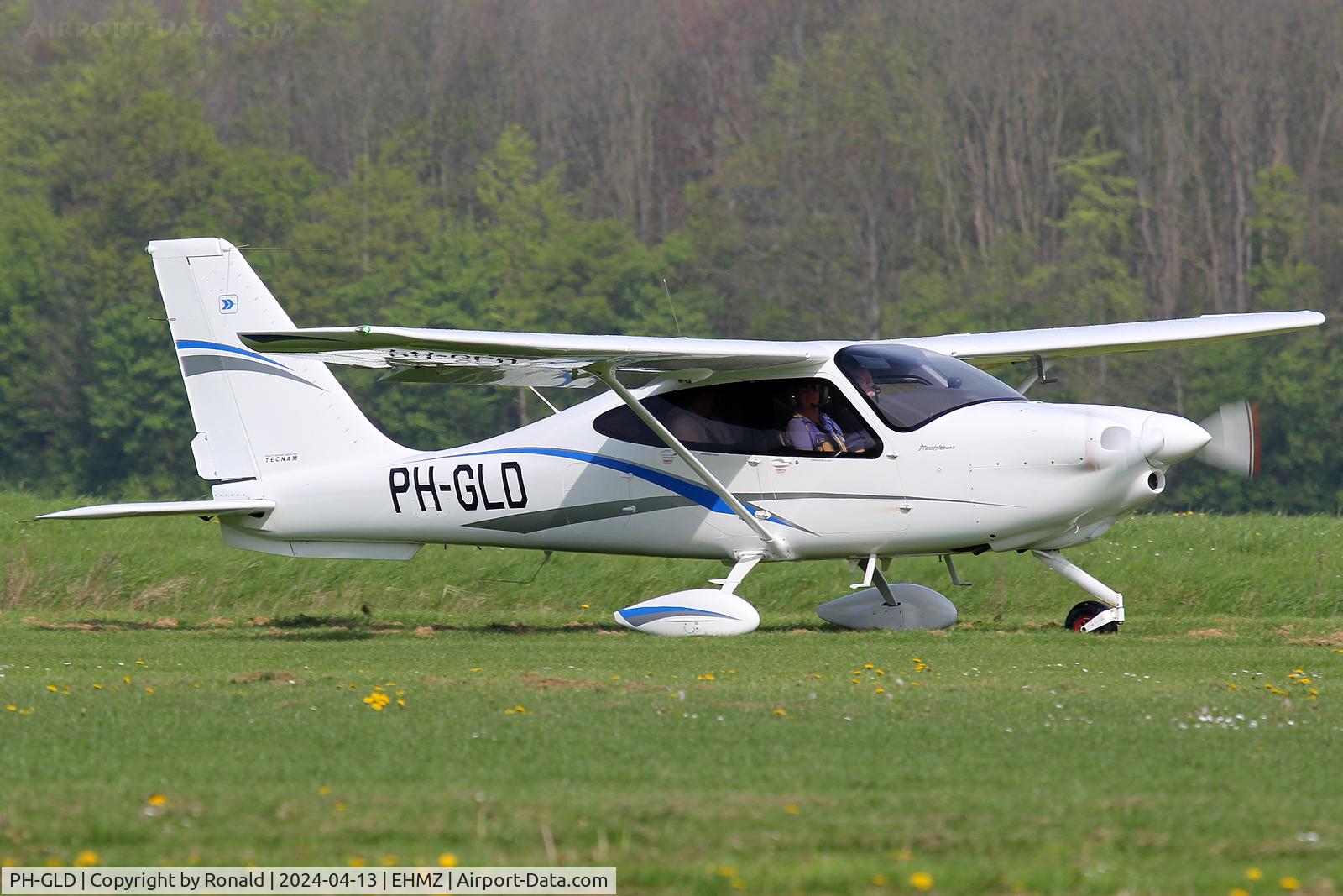 PH-GLD, 2021 Tecnam P-2010 Mk.II C/N 135, at ehmz