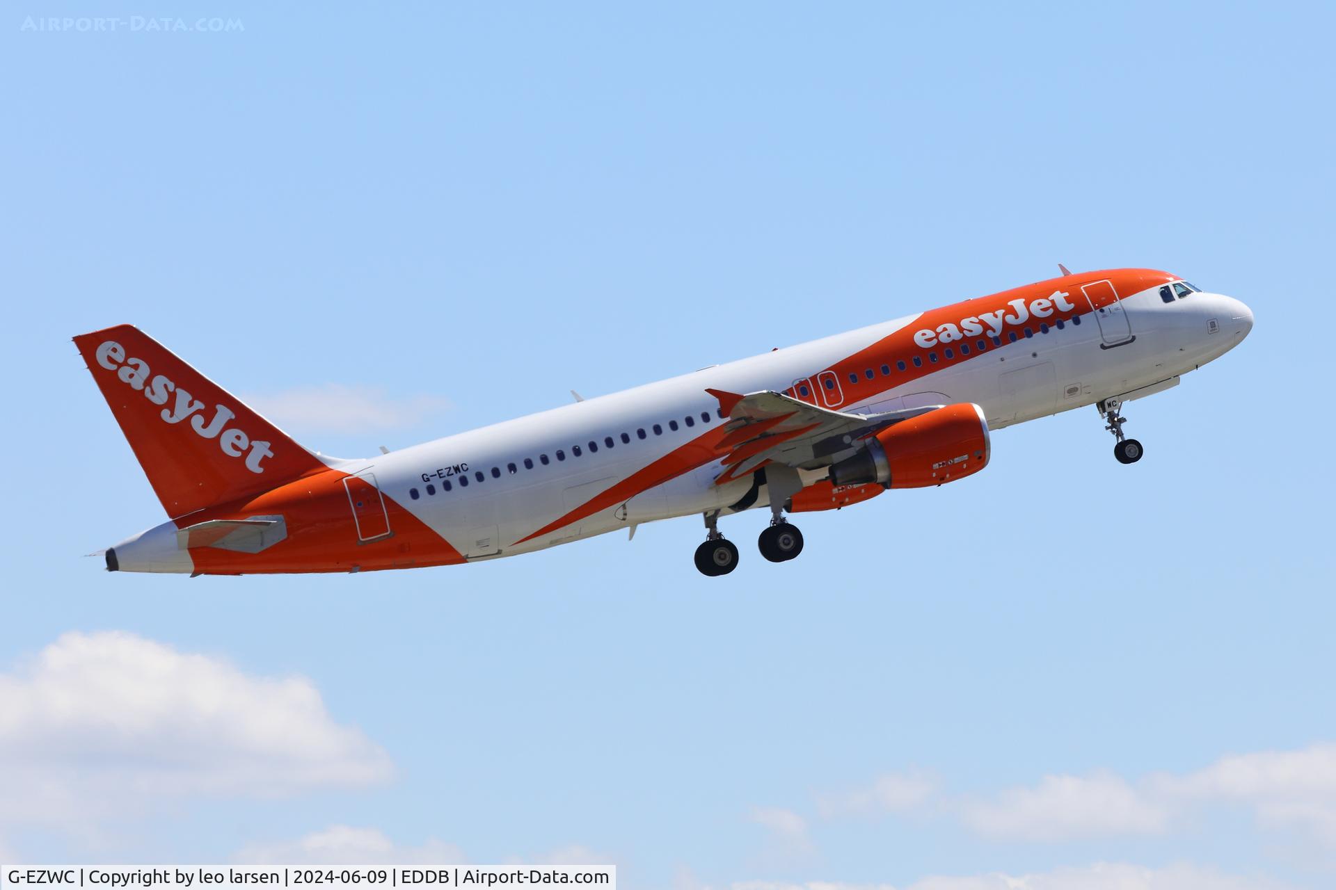 G-EZWC, 2012 Airbus A320-214 C/N 5236, Berlin 9.6.2024