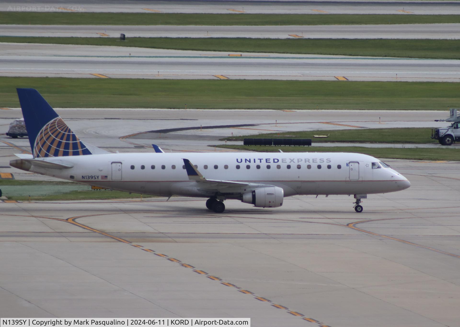N139SY, 2015 Embraer 175LR (ERJ-170-200LR) C/N 17000468, ERJ-170-200LR