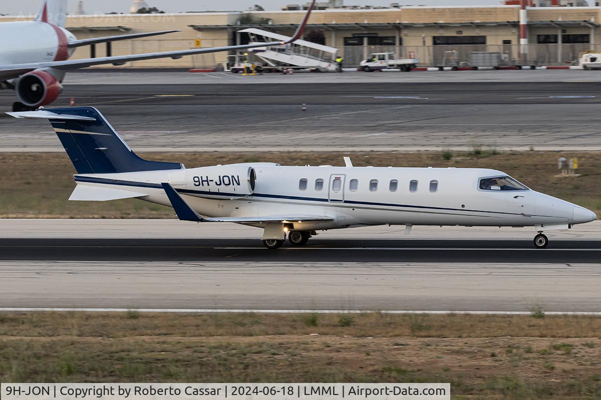 9H-JON, Bombardier Learjet 45 C/N 45-088, Runway 13