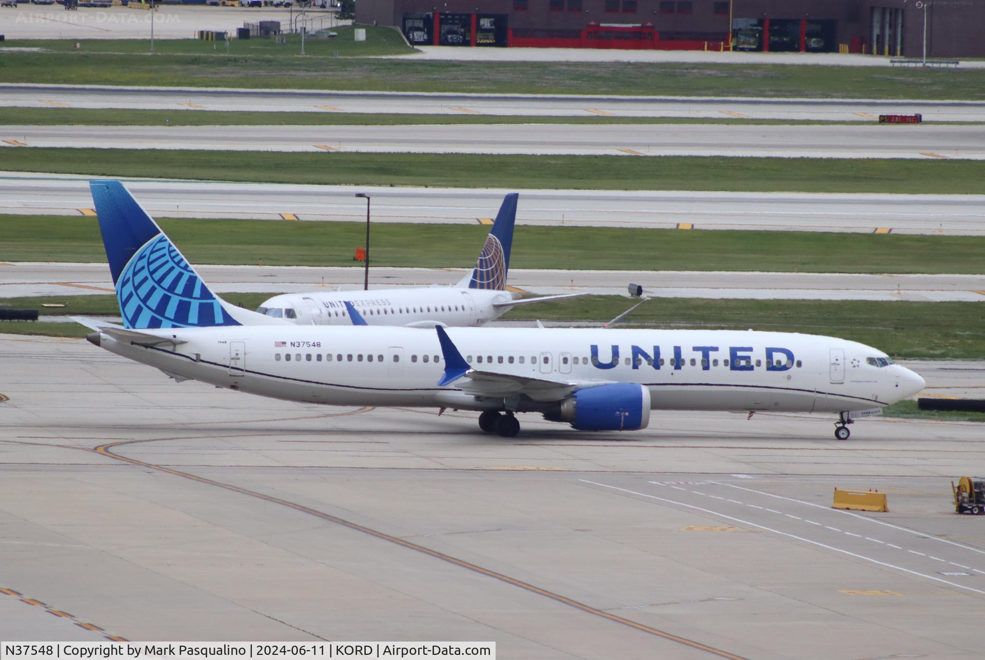 N37548, 2022 Boeing 737-9 MAX C/N 64476, Boeing 737-9 MAX