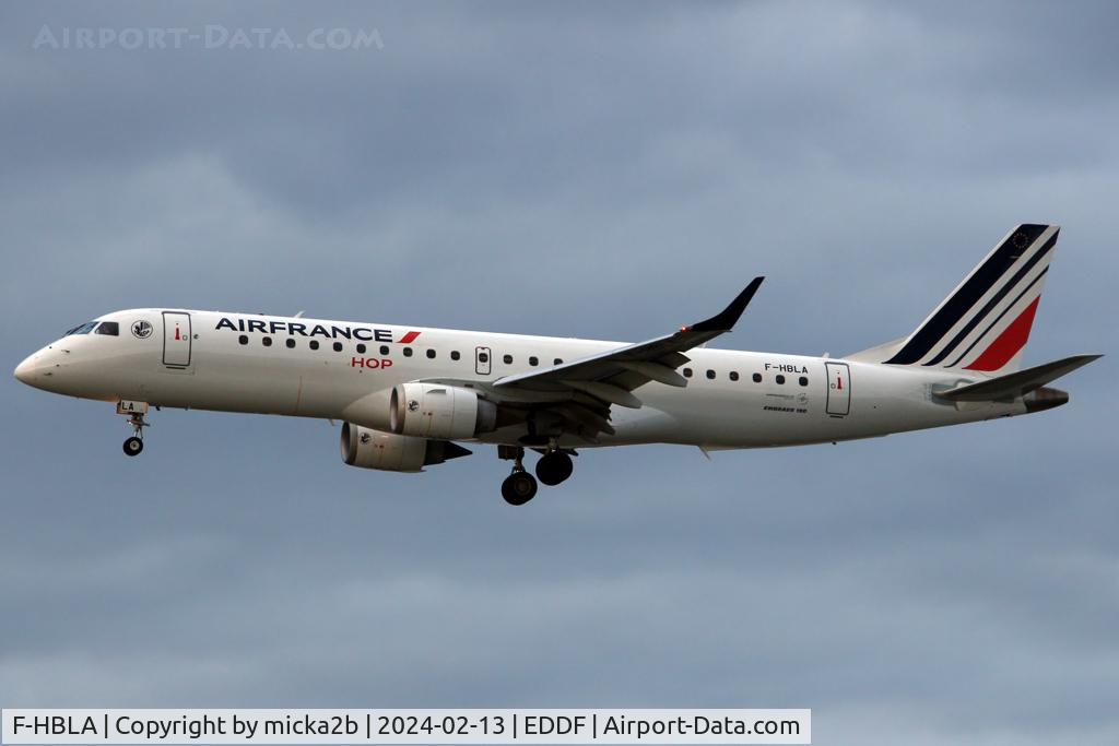 F-HBLA, 2007 Embraer 195LR (ERJ-190-200LR) C/N 19000051, Landing