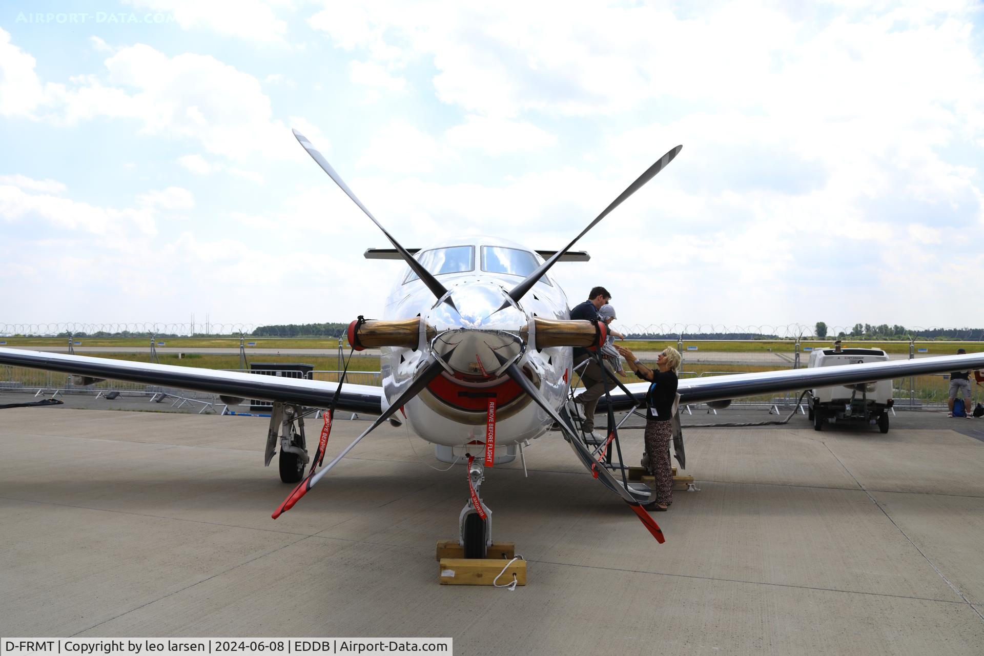 D-FRMT, 2009 Pilatus PC-12/47E NG C/N 1186, Berlin ILA 8.6.2024-