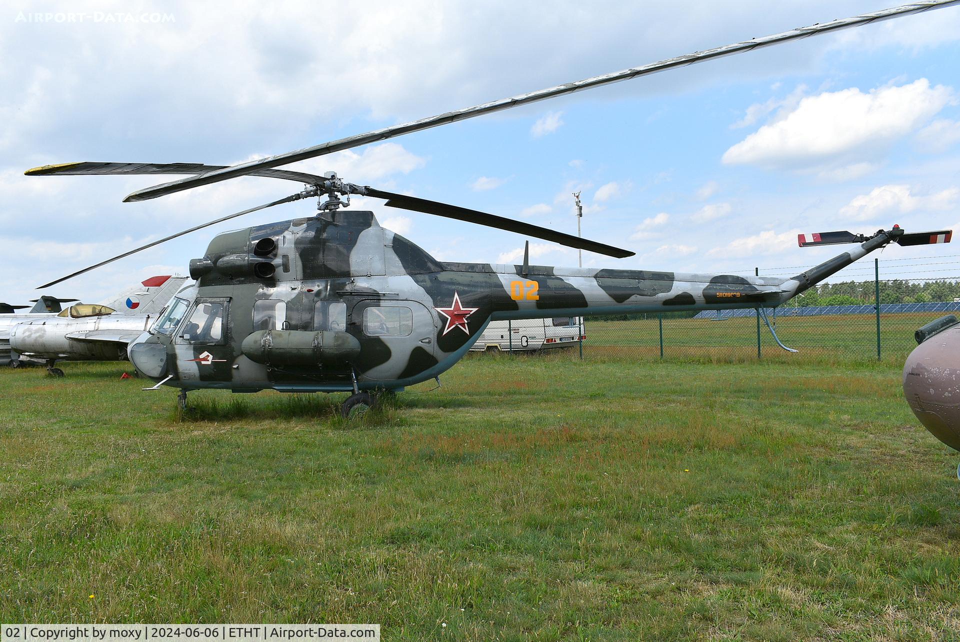 02, 1969 WSK-Swidnik Mi-2 Hoplite C/N 511019039, Mil Mi-2 Cn 511019039 at the Cottbus Aircraft Museum. Built by PZL, Poland.