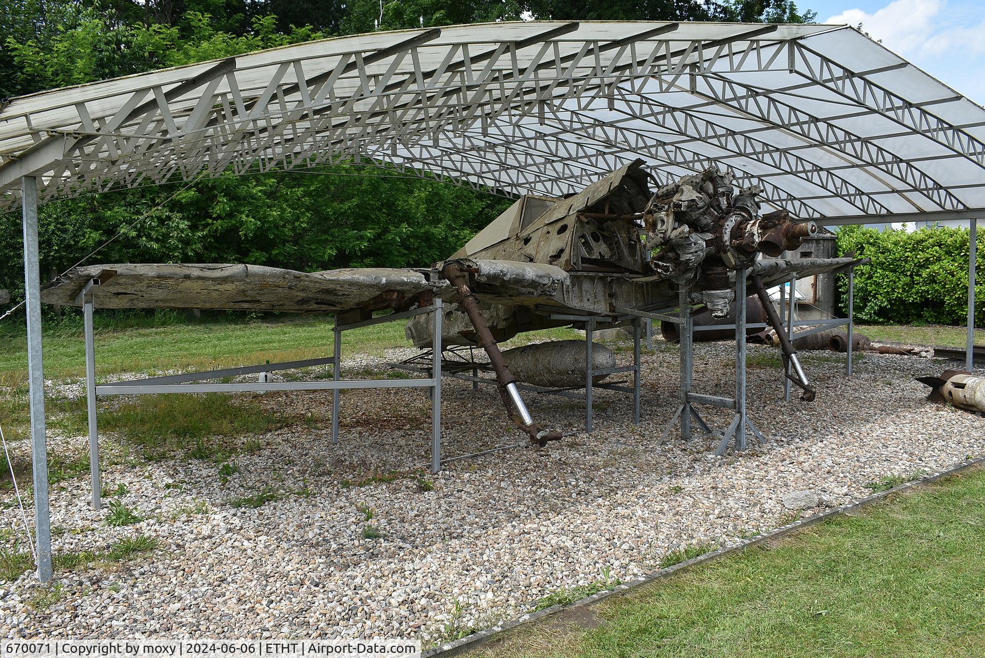 670071, Focke-Wulf Fw-190F-3 C/N Not found 670071, Wreckage of Focke-Wulf Fw-190F-3 at the Cottbus Aircraft Museum.