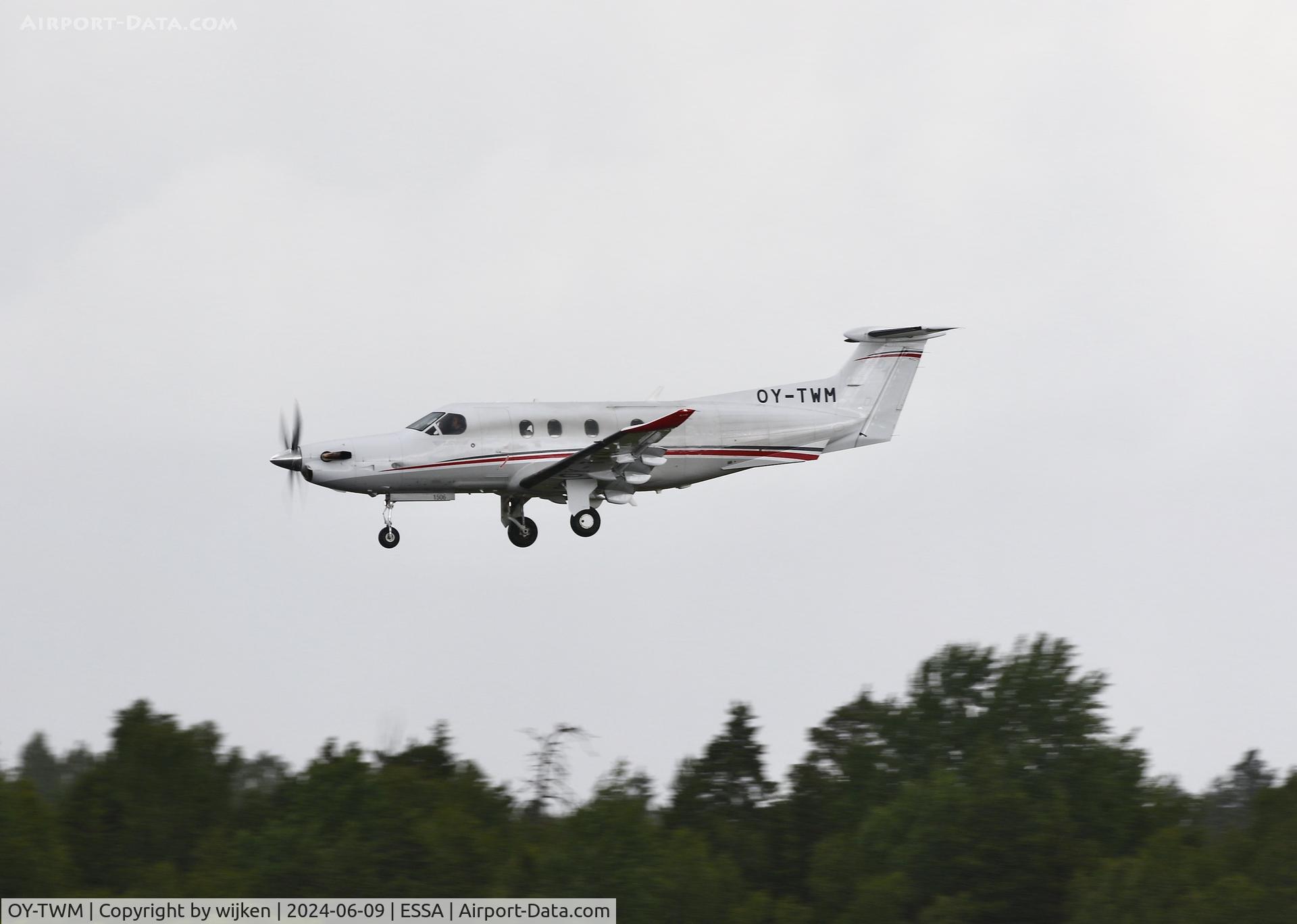 OY-TWM, 2014 Pilatus PC-12/47E C/N 1506, Rwy 26