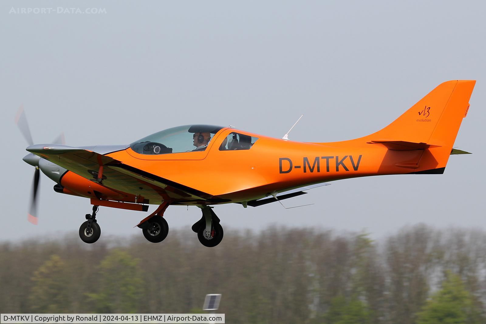 D-MTKV, Aveco VL-3 Evolution C/N unknown_D-MTKV, at ehmz