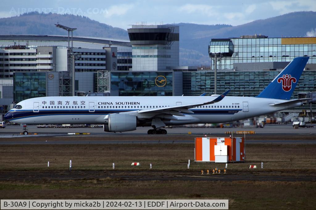 B-30A9, 2019 Airbus A350-941 C/N 339, Taxiing