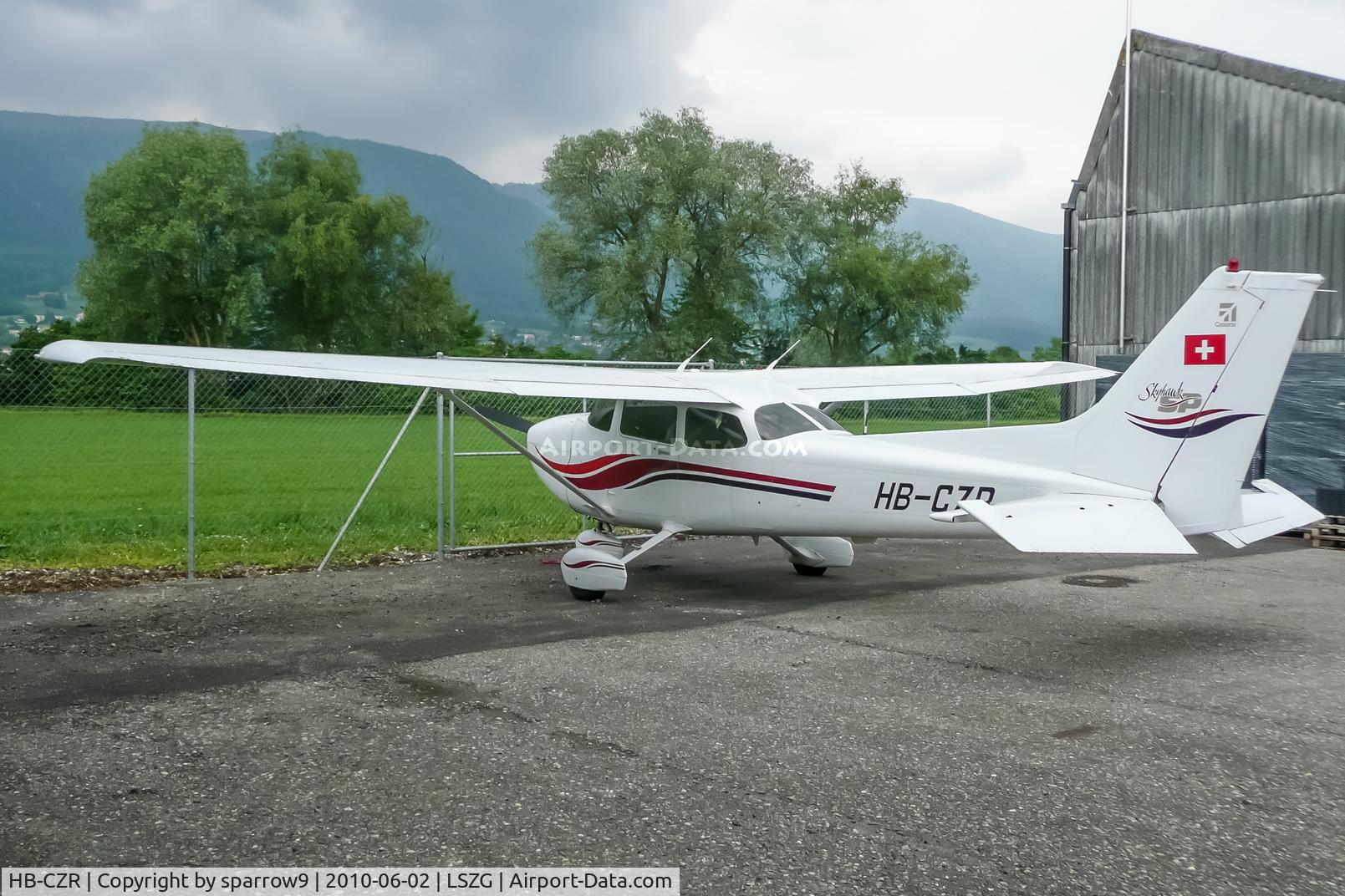 HB-CZR, 2000 Cessna 172S C/N 172S-8499, Two months after Swiss registration at Grenchen. Hb-registered from 2010-03-04 until 2016-05-13