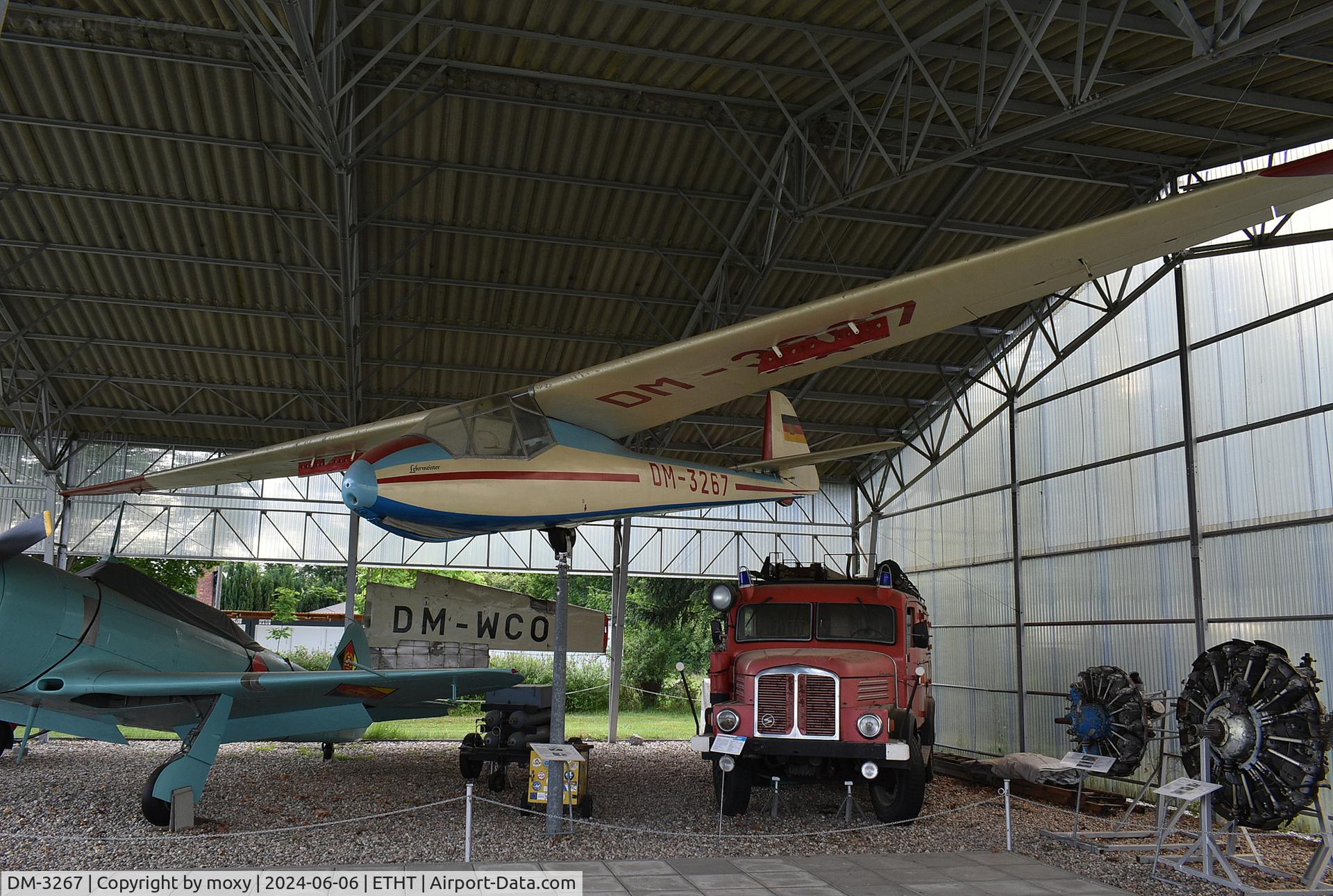 DM-3267, 1970 VEB Apparatebau Lommatzsch FES-530-II Lehrmeister C/N 0217, VEB Apparatebau Lommatzsch FES-530-II Lehrmeister at the Cottbus Aircraft Museum.