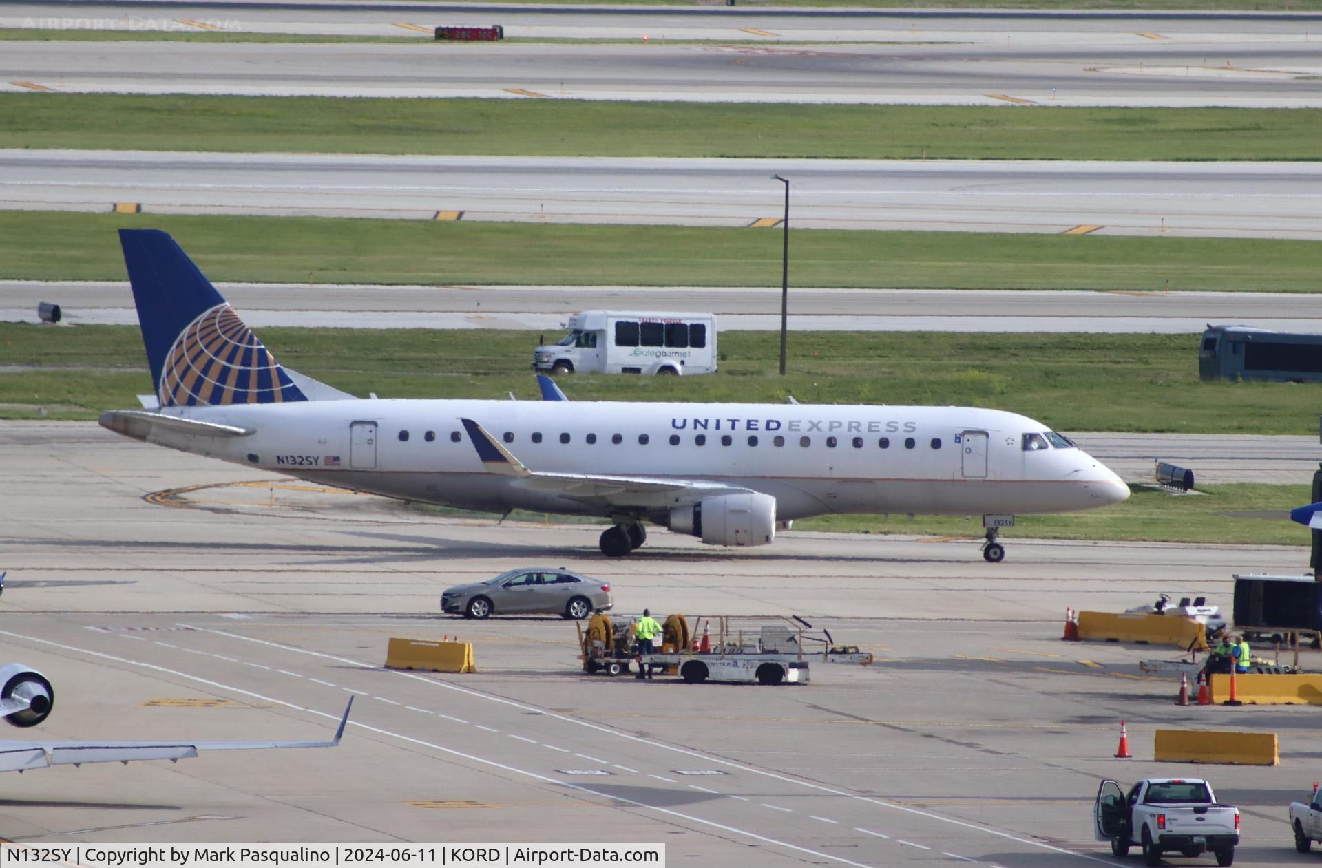 N132SY, 2015 Embraer 170LR (ERJ-170-100LR) C/N 17000451, ERJ-170-200LR