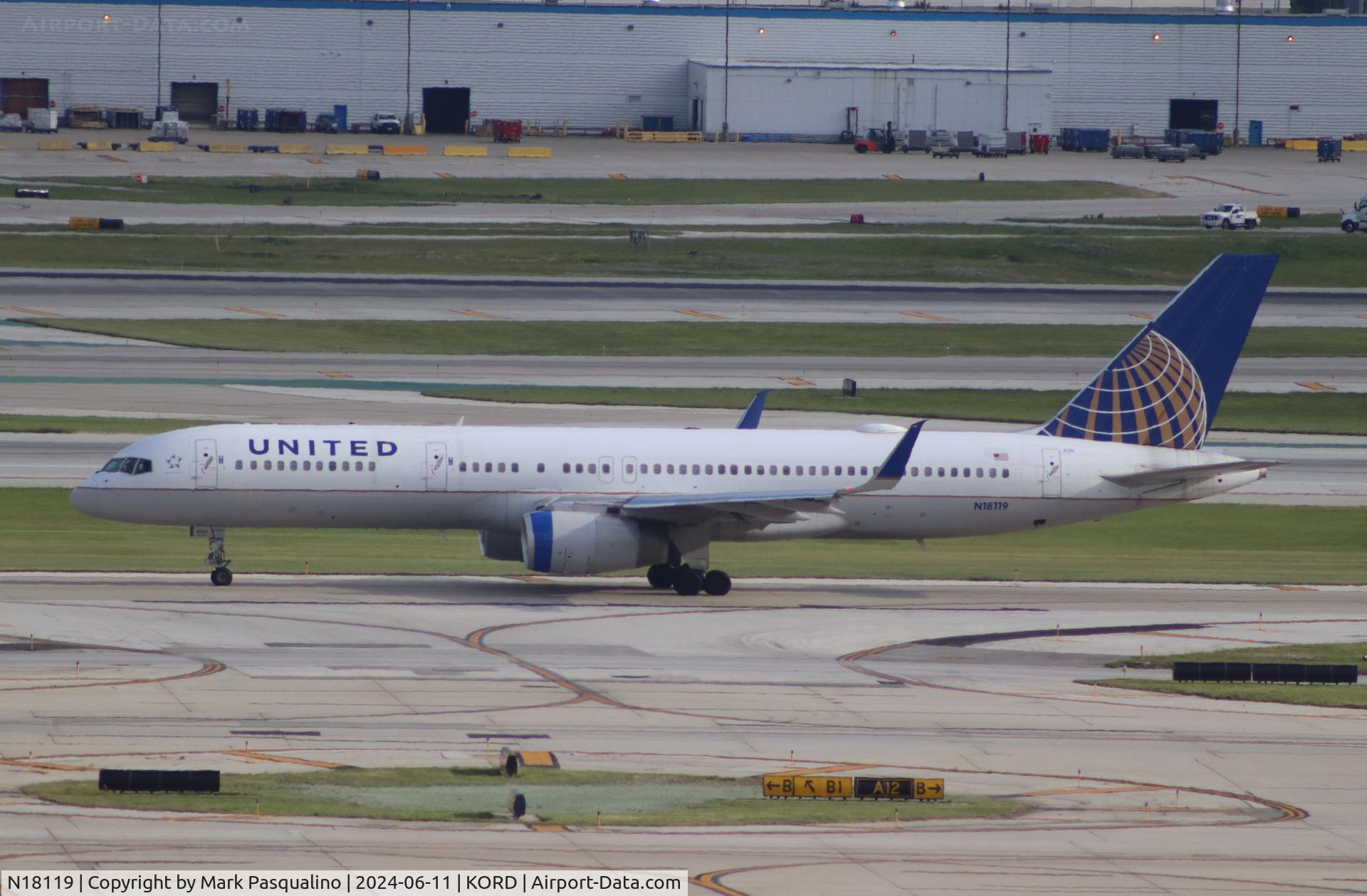N18119, 1997 Boeing 757-224 C/N 27561, Boeing 757-224