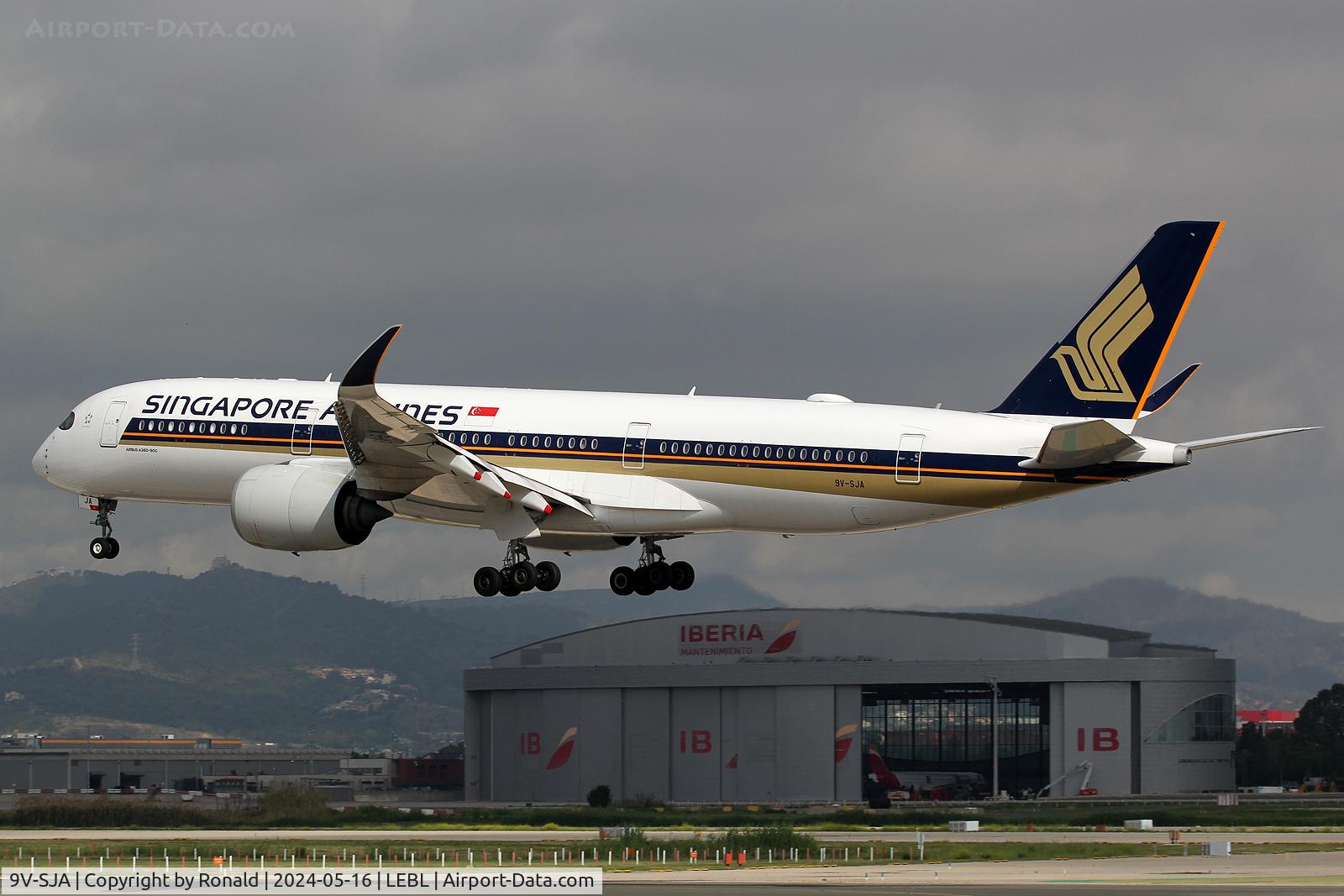 9V-SJA, 2019 Airbus A350-941 C/N 364, at bcn