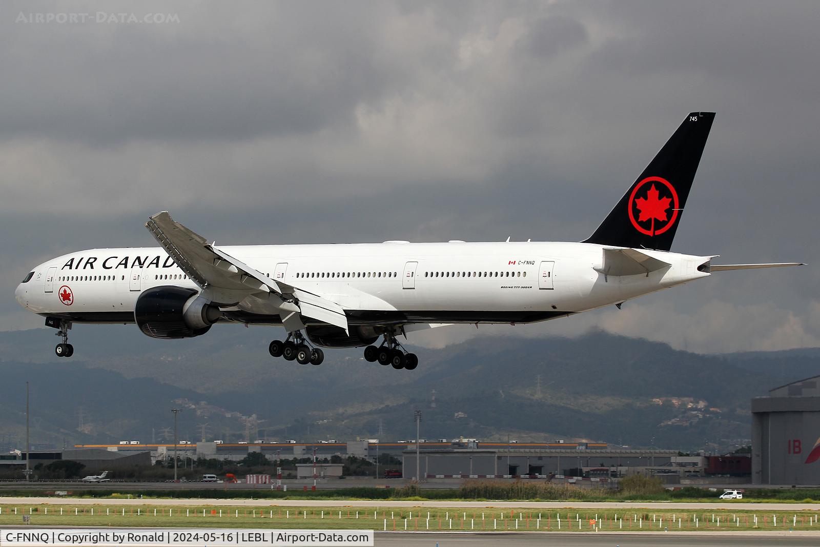 C-FNNQ, 2013 Boeing 777-333/ER C/N 43251, at bcn