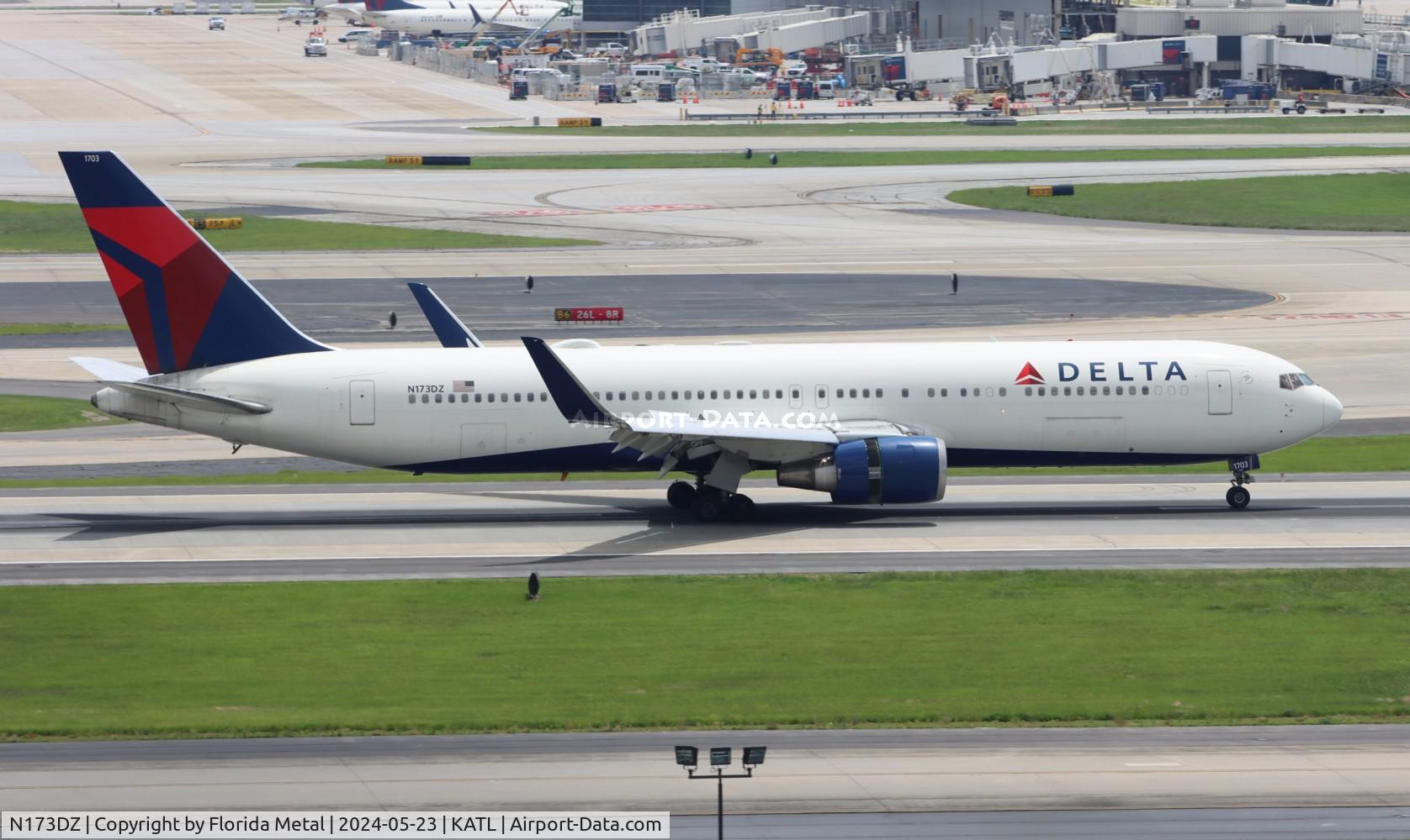N173DZ, 1998 Boeing 767-332ER C/N 29692, DAL 763 zx STR /EDDS - ATL