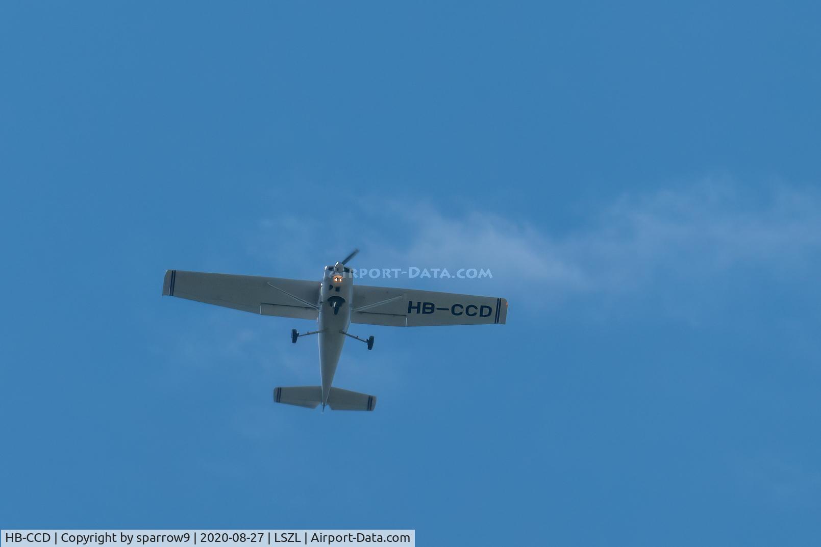 HB-CCD, 1979 Reims F152 C/N F15201565, On Downwind Locarno-Magadino. HB-registered from 1979-03-14 until 2021-06-03, to Italy.