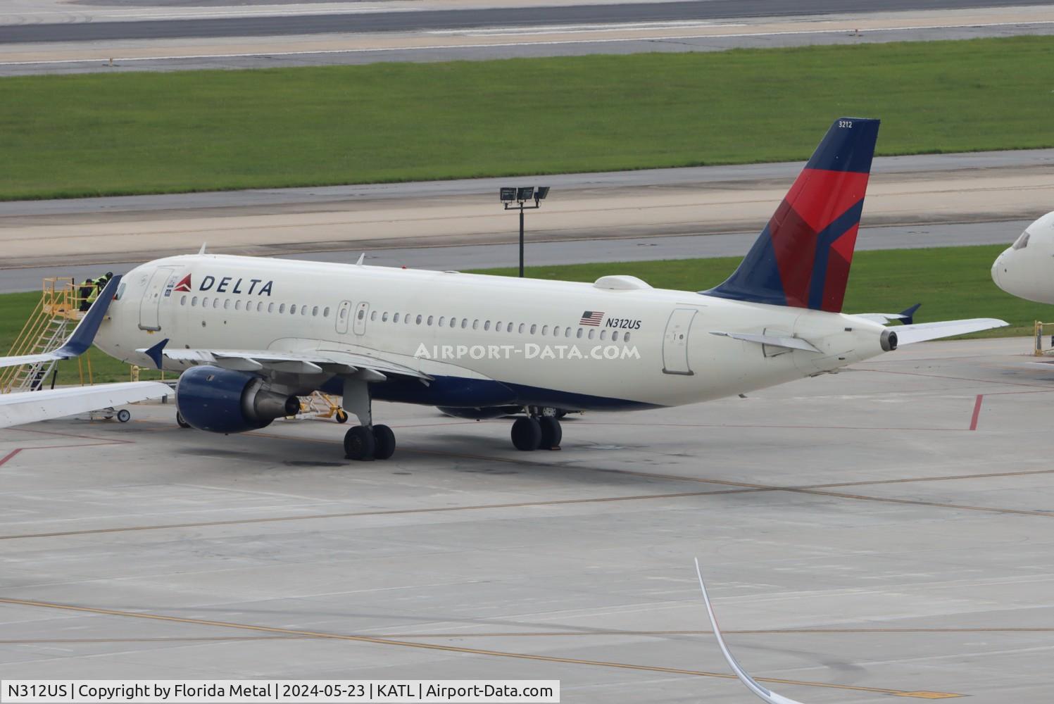 N312US, 1990 Airbus A320-211 C/N 152, DAL A320 zx down time. Had arrived from ROC and will later head to DCA