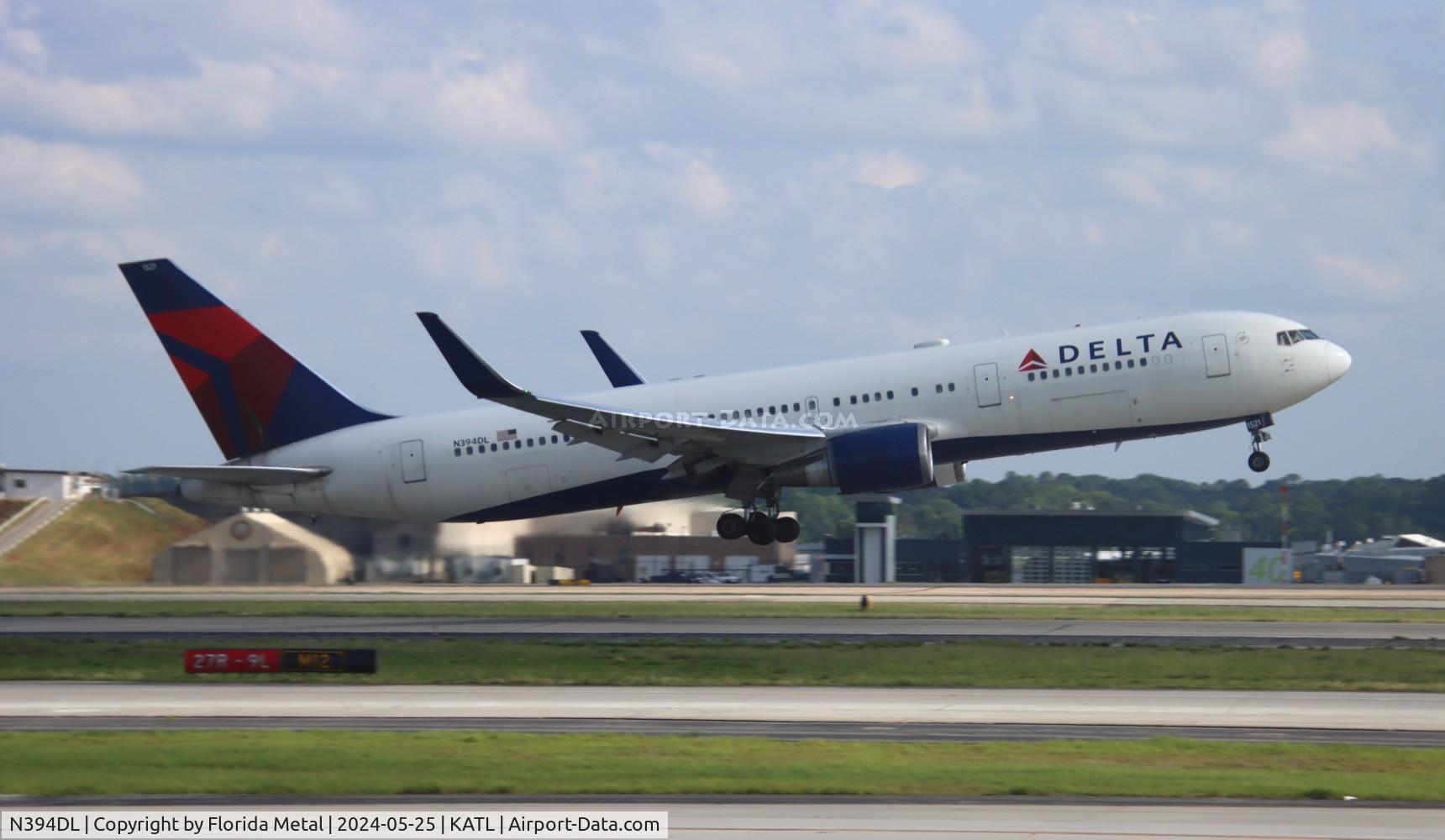 N394DL, 1995 Boeing 767-324/ER C/N 27394, DAL 763 zx ATL-UIO/SEQM