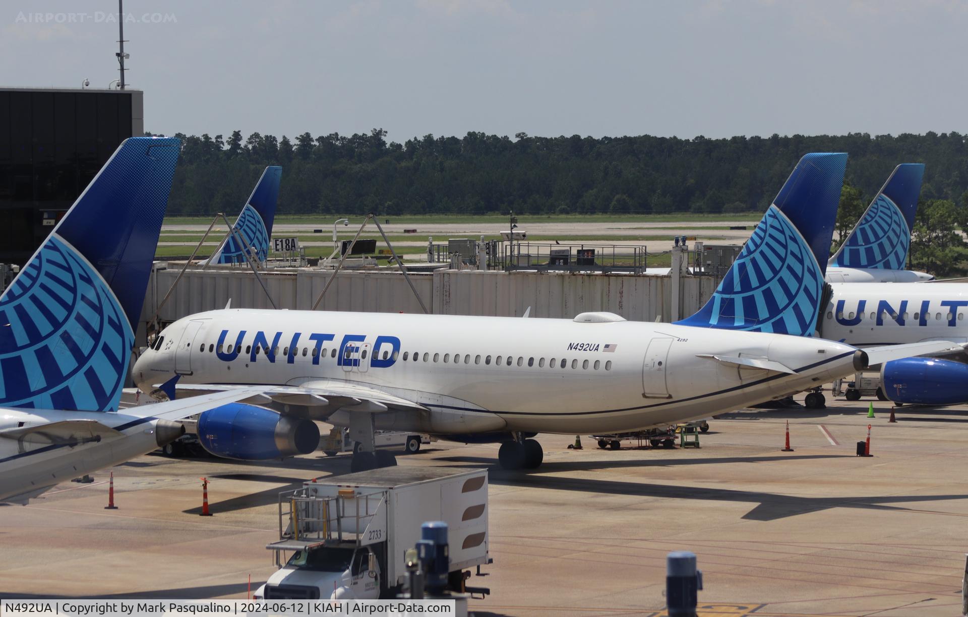 N492UA, 2002 Airbus A320-232 C/N 1755, Airbus A320-232