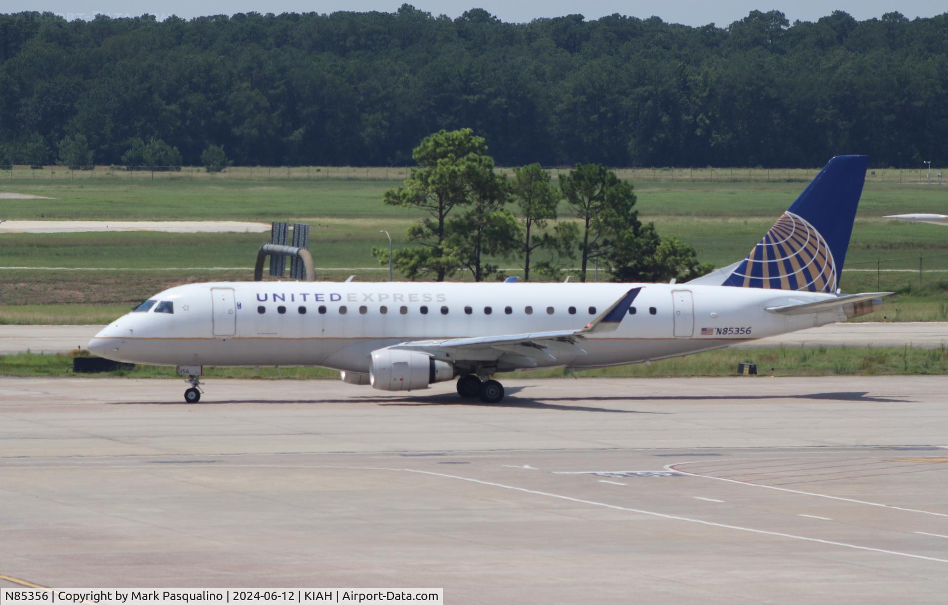 N85356, 2017 Embraer 175LR (ERJ-170-200LR) C/N 17000692, ERJ-170-200LR