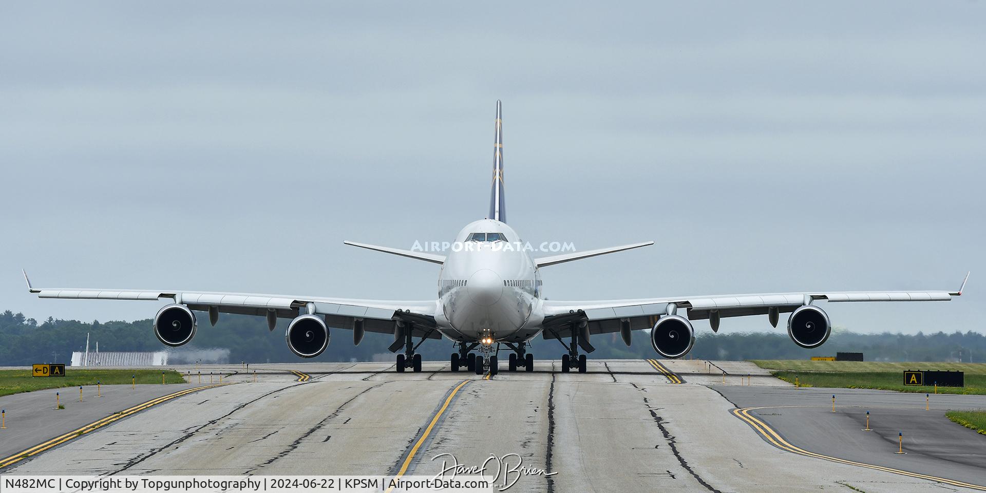 N482MC, 2001 Boeing 747-443 C/N 32340, CAMBER532 taxiing to RW16