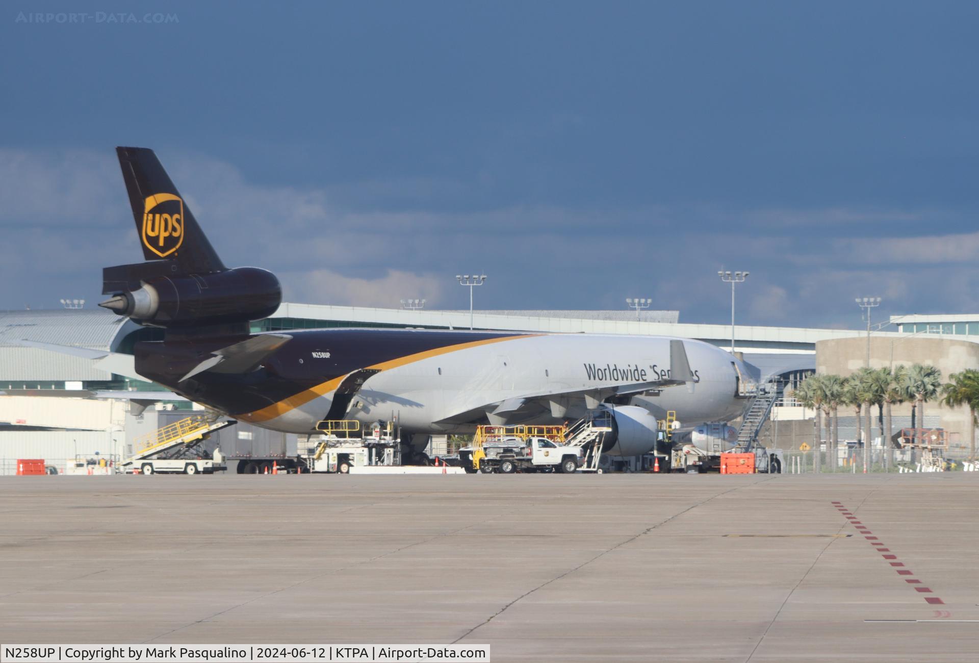 N258UP, 1991 McDonnell Douglas MD-11F C/N 48416, MD-11F