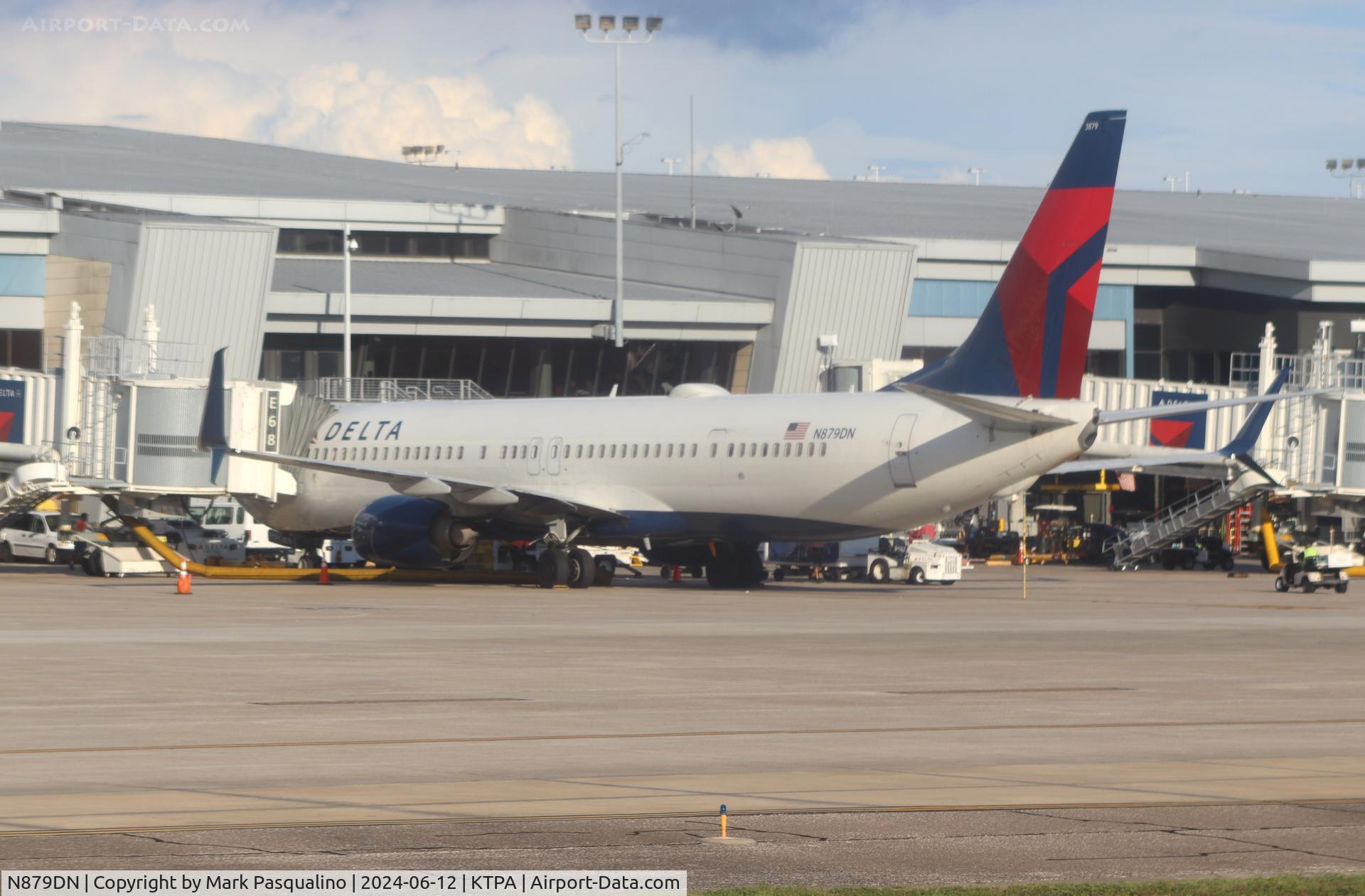 N879DN, 2017 Boeing 737-932/ER C/N 31990, Boeing 737-932/ER