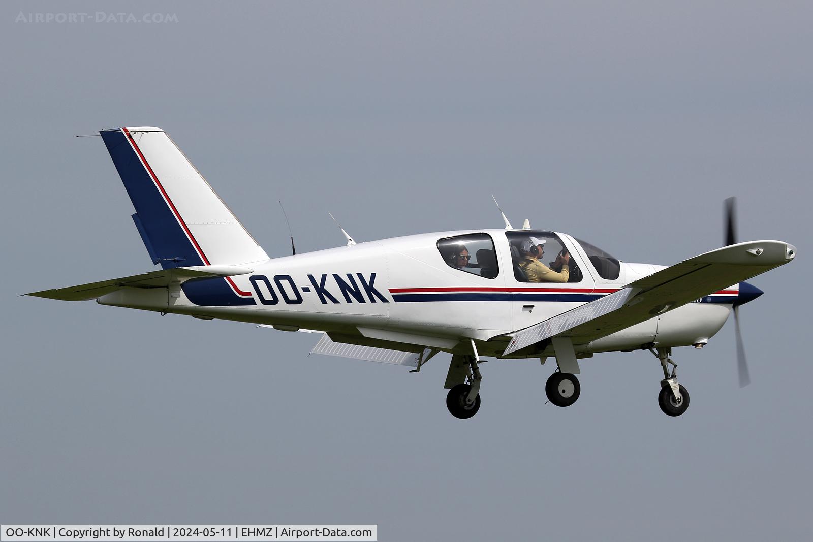OO-KNK, 1989 Socata TB-20 Trinidad C/N 1013, at ehmz