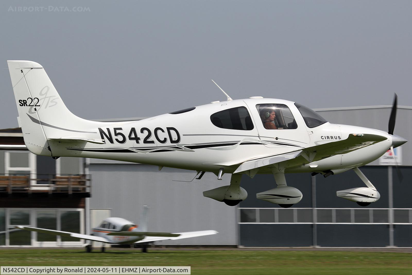 N542CD, 2004 Cirrus SR22 GTS C/N 1186, at ehmz