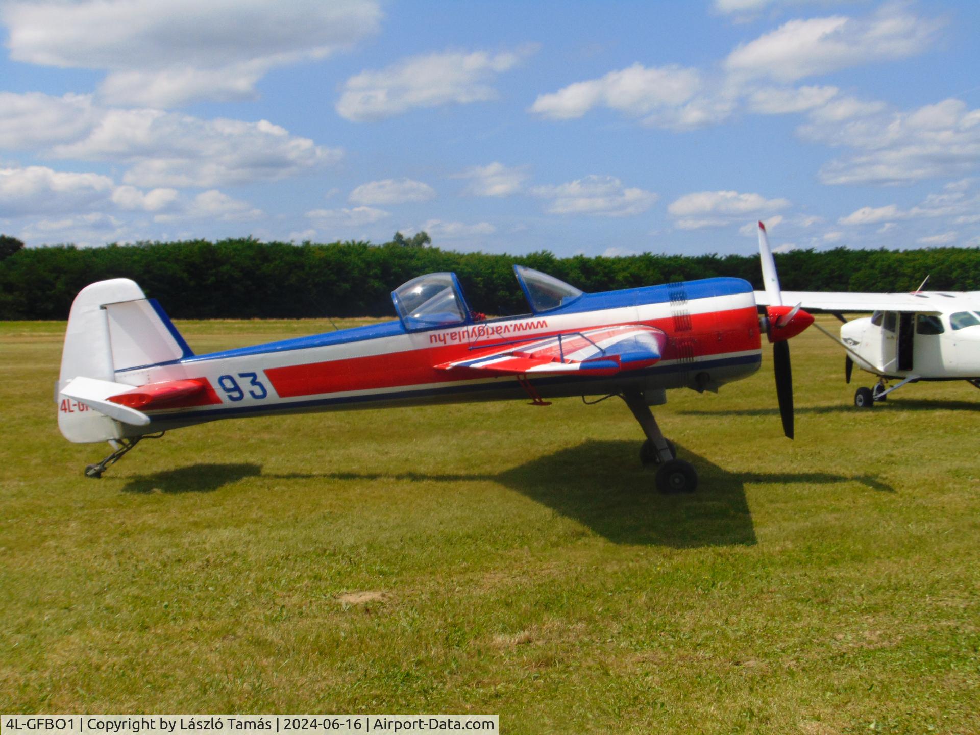 4L-GFBO1, Yakovlev Yak-55 C/N 901010, Airshow at Kadarkút airfield