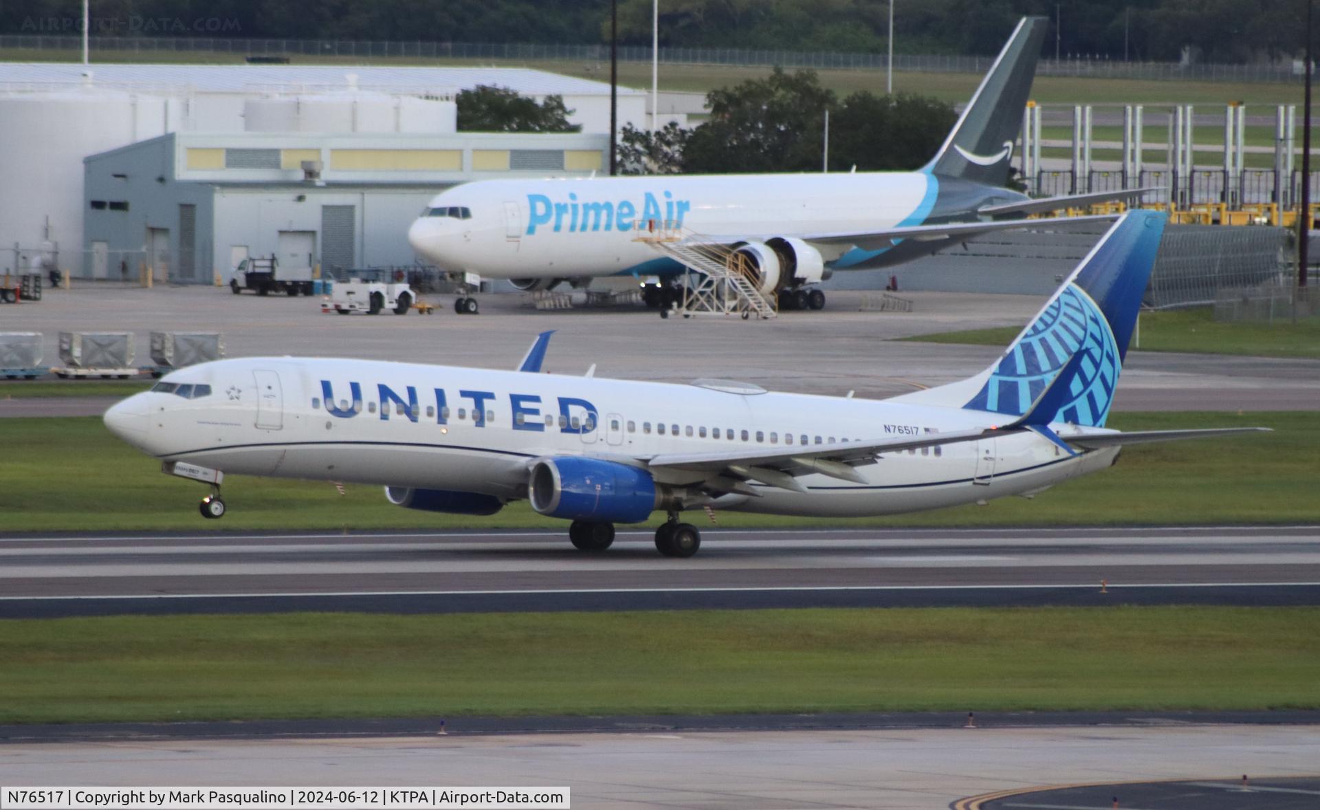 N76517, 2008 Boeing 737-824 C/N 31628, Boeing 737-824