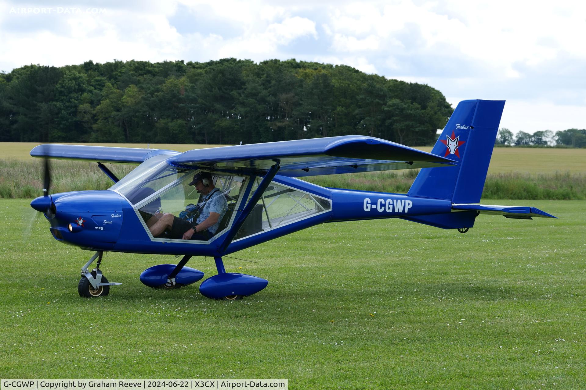 G-CGWP, 2011 Aeroprakt A-22L Foxbat C/N LAA 317A-15070, Parked at Northrepps.