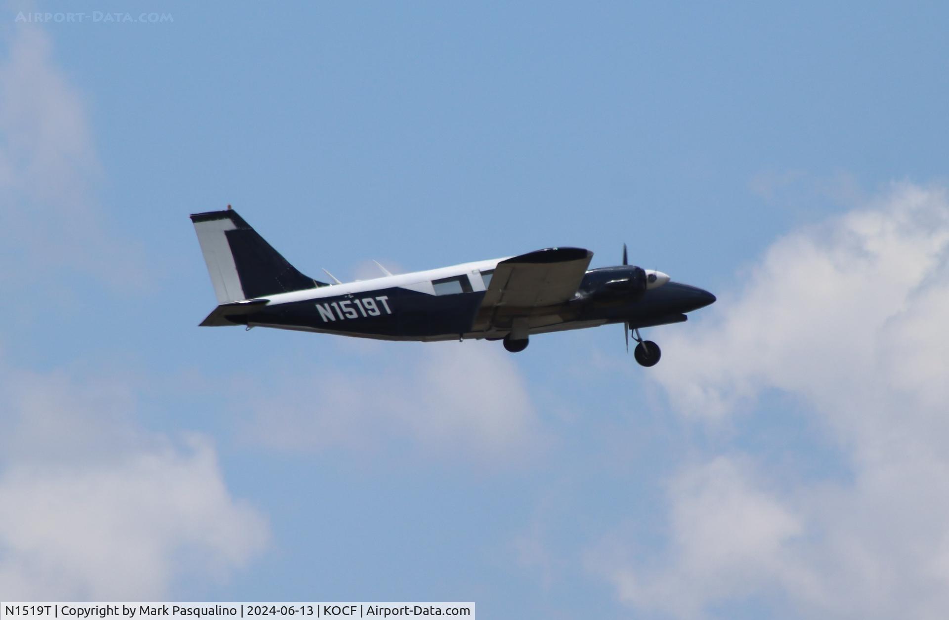 N1519T, 1972 Piper PA-34-200 C/N 34-7250337, Piper PA-34-200