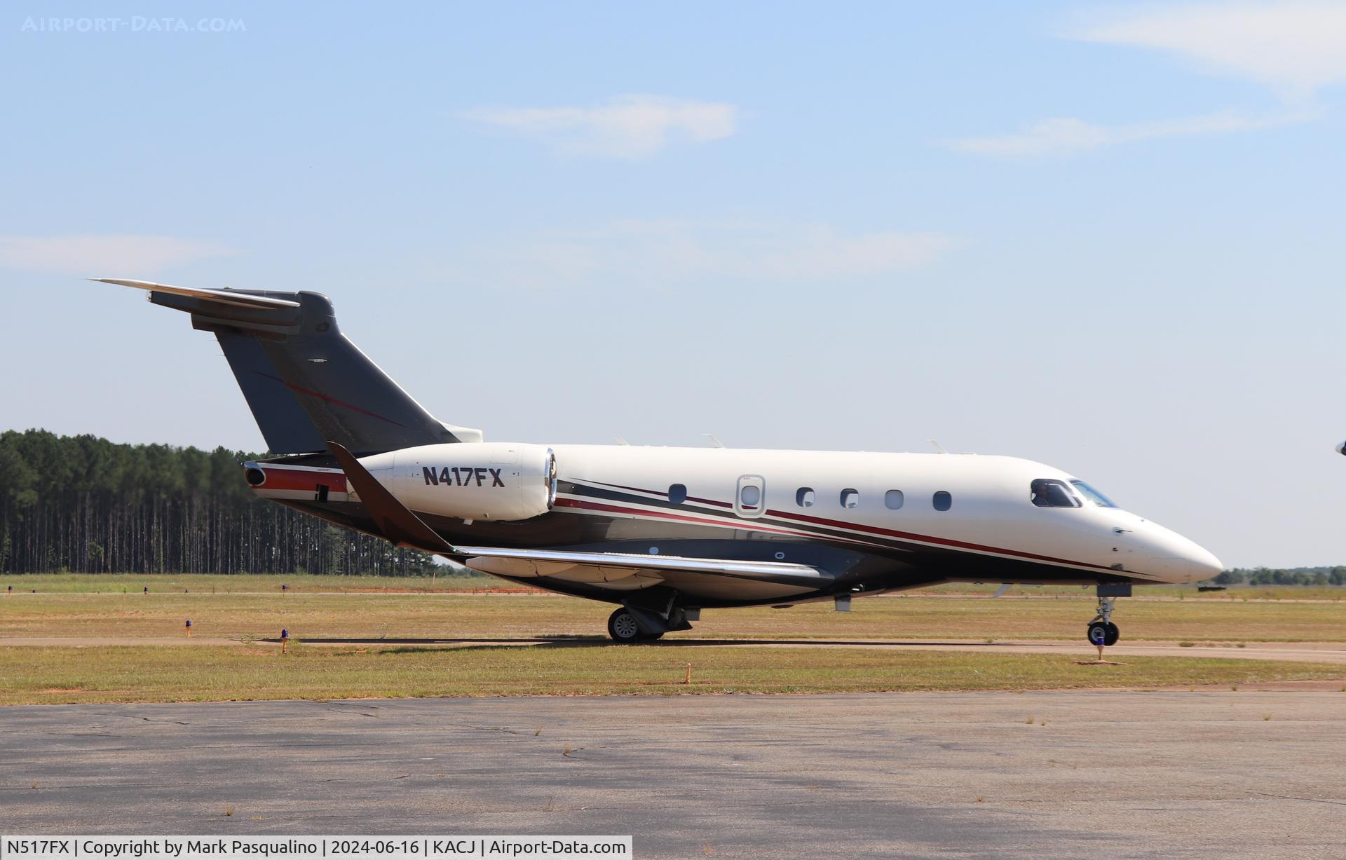 N517FX, 2004 Bombardier Challenger 300 (BD-100-1A10) C/N 20038, Challenger 300
